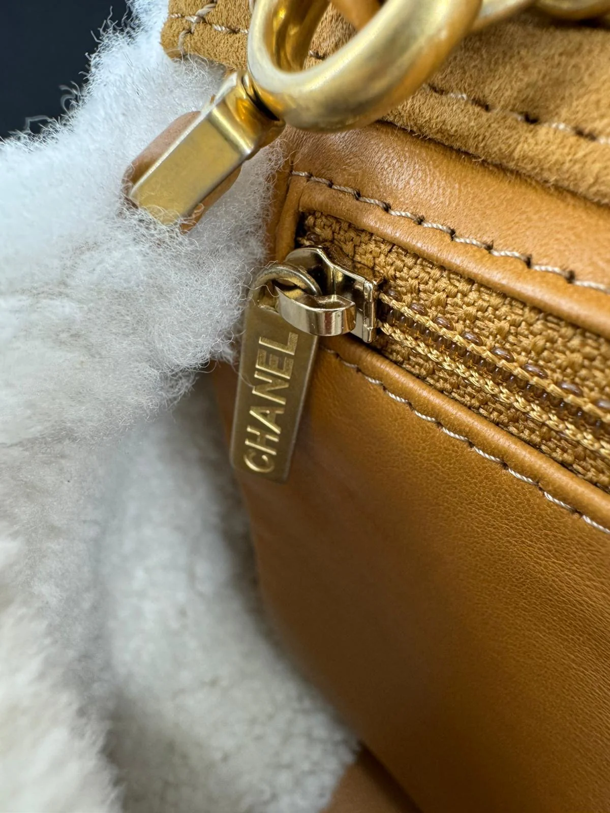 Chanel 2018 Shearling Coco Neige Flap Bag - Image 9