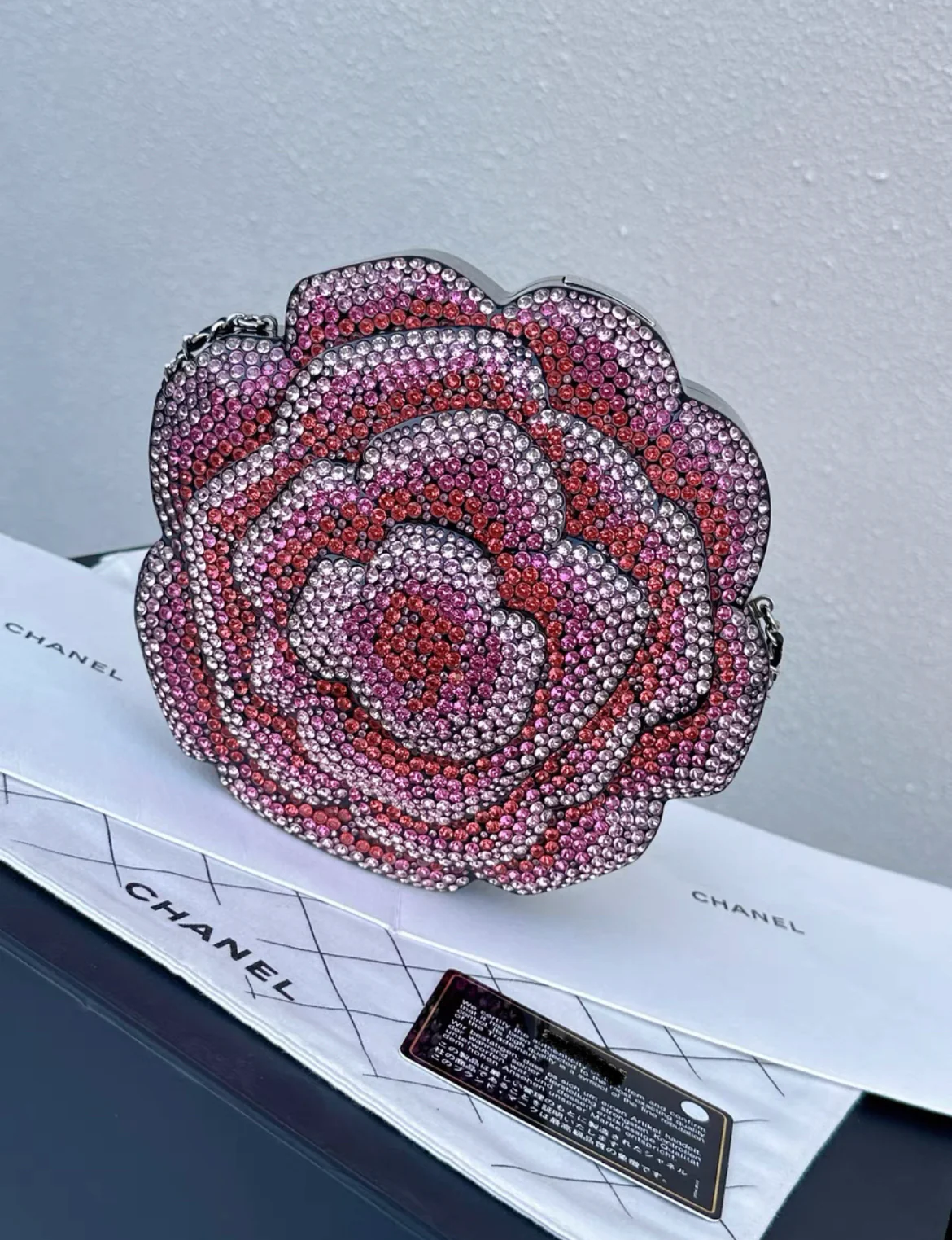 Chanel 2018 Strass in the forest Camellia Evening bag in pink - Image 3