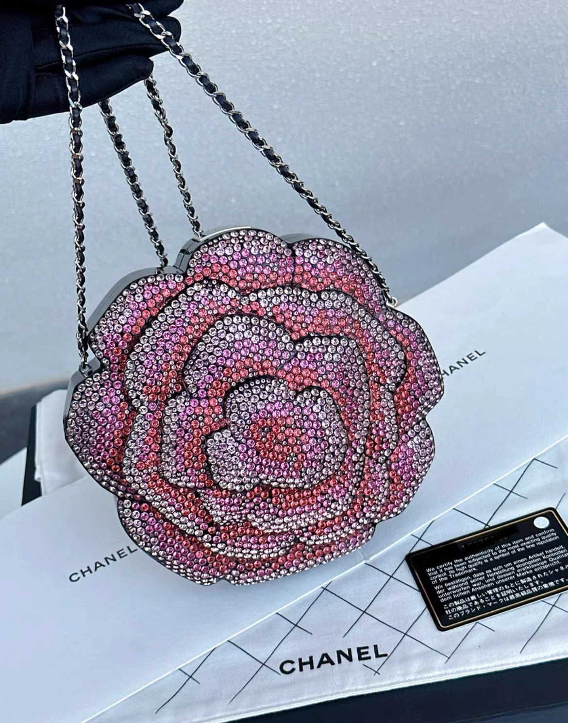 Chanel 2018 Strass in the forest Camellia Evening bag in pink - Image 6