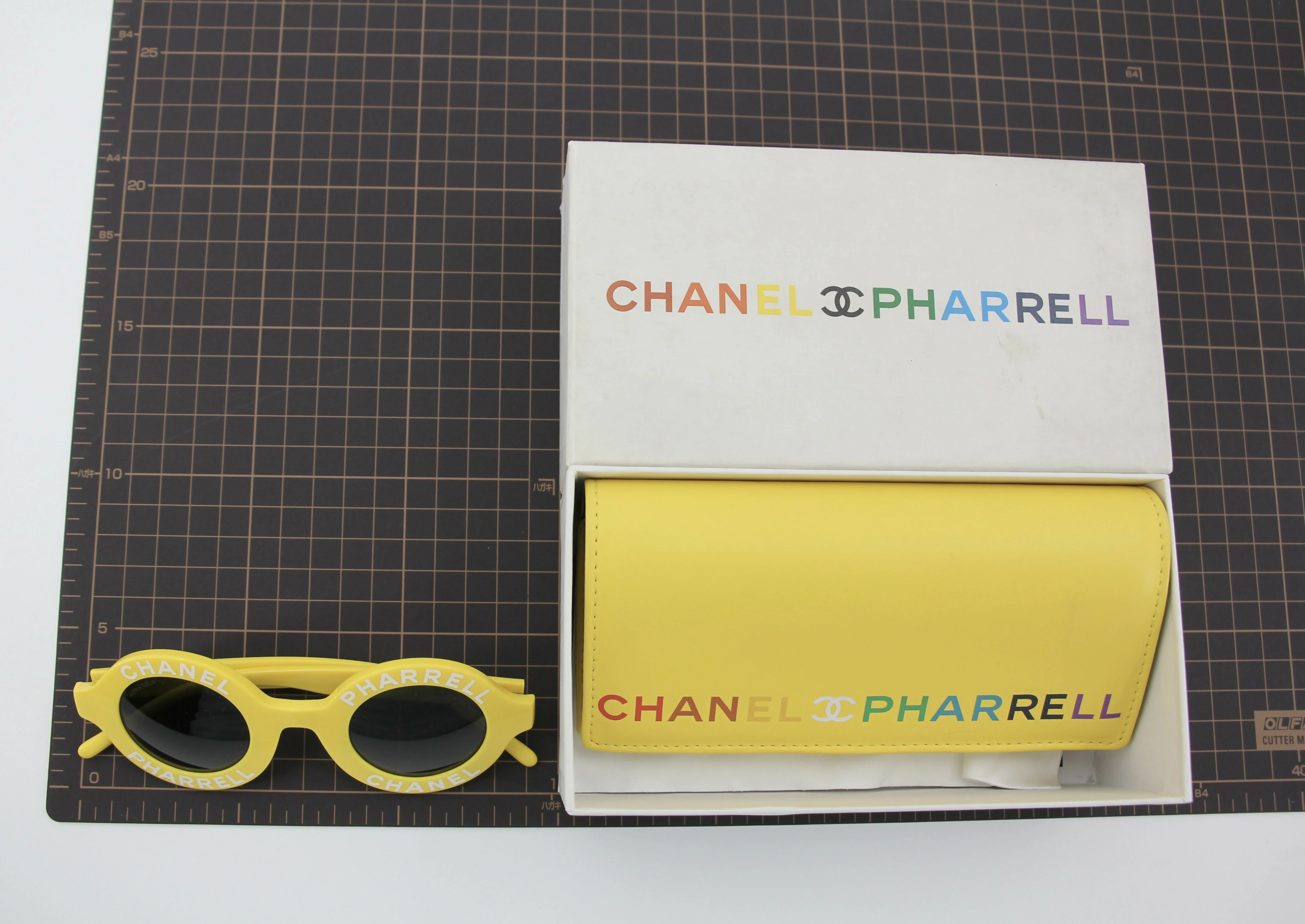 Chanel 2019 CC Pharrell Yellow Sunglasses - Image 10