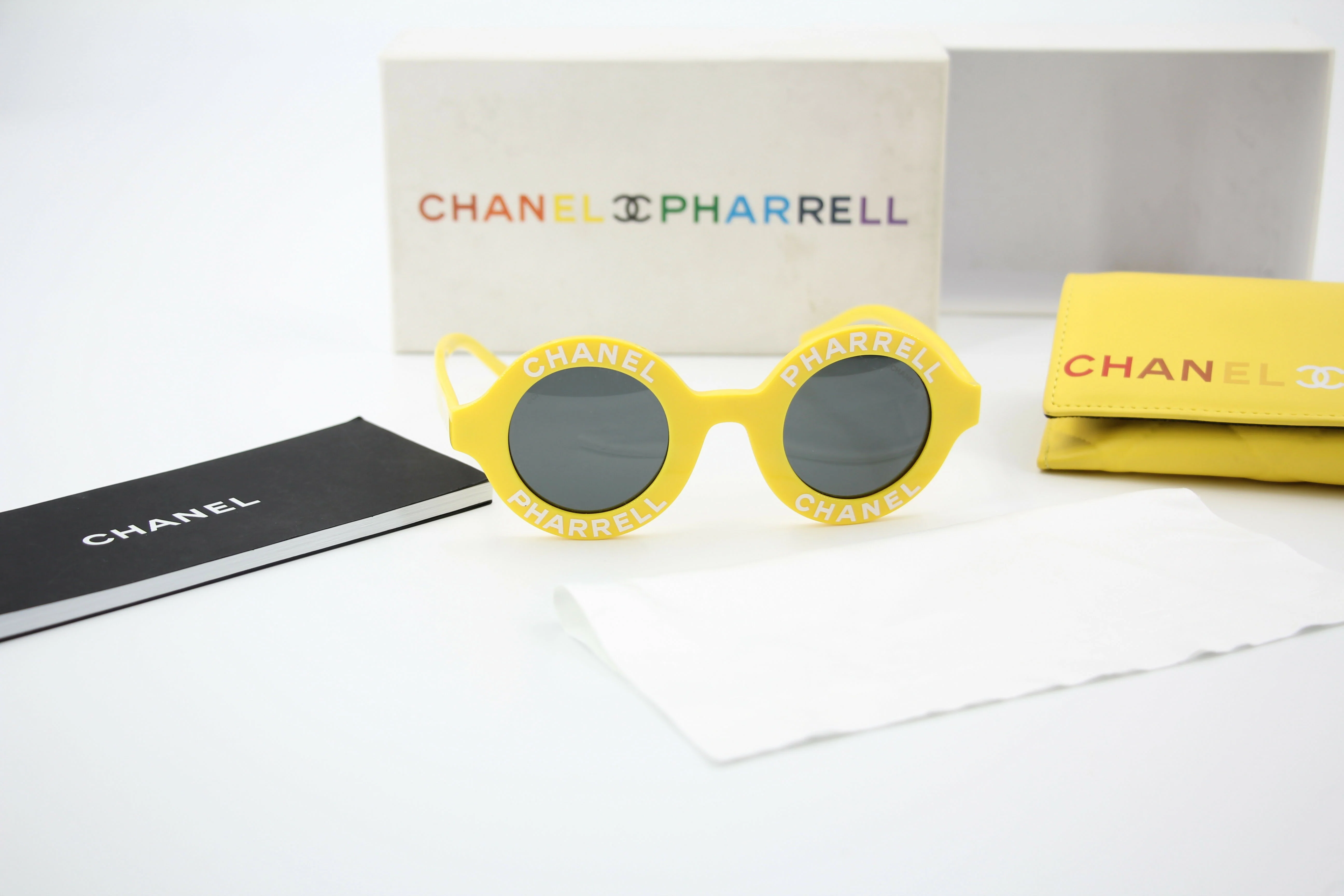 Chanel 2019 CC Pharrell Yellow Sunglasses - Image 2