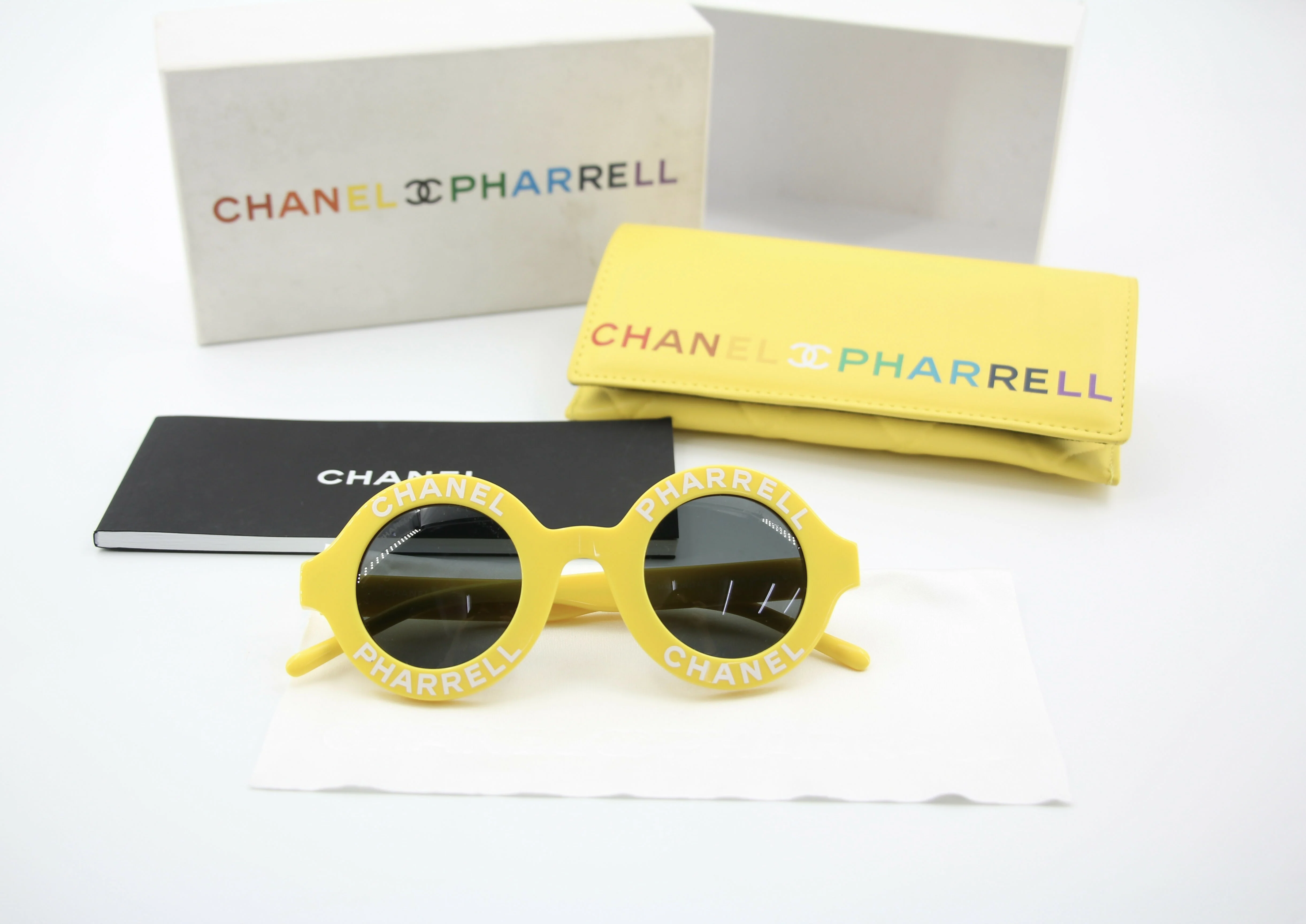 Chanel 2019 CC Pharrell Yellow Sunglasses - Image 7