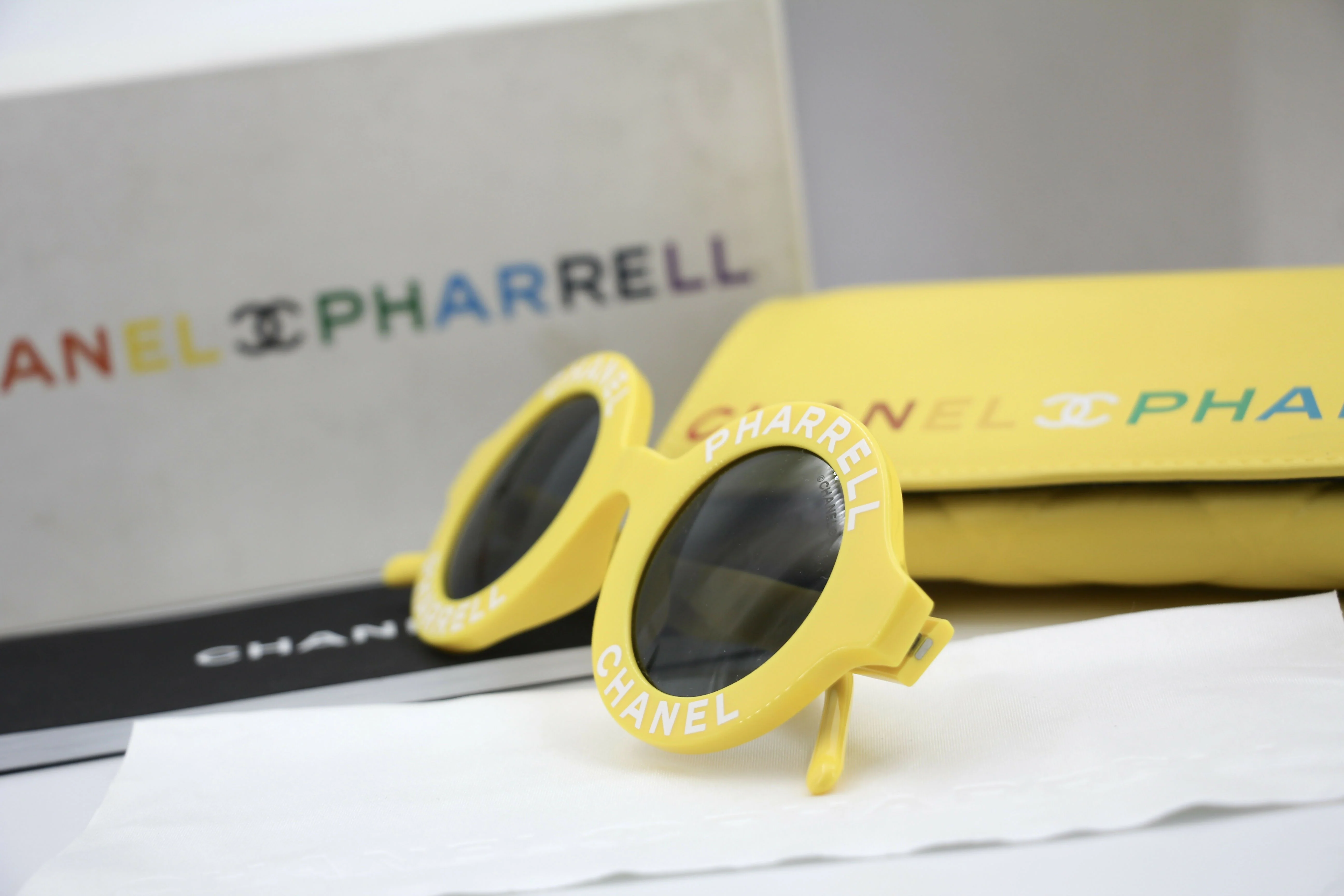 Chanel 2019 CC Pharrell Yellow Sunglasses - Image 8