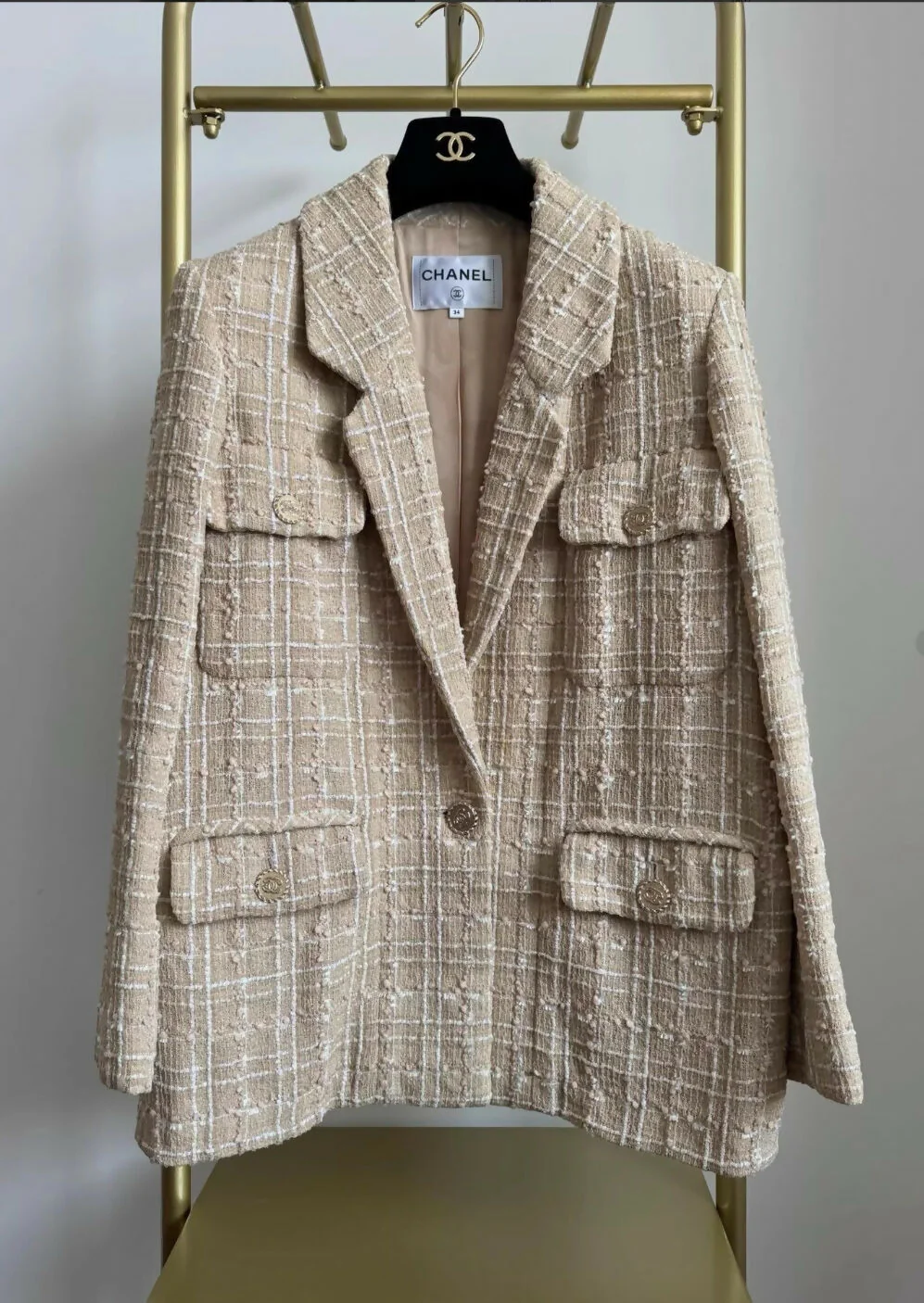 Chanel 19S beige jacket