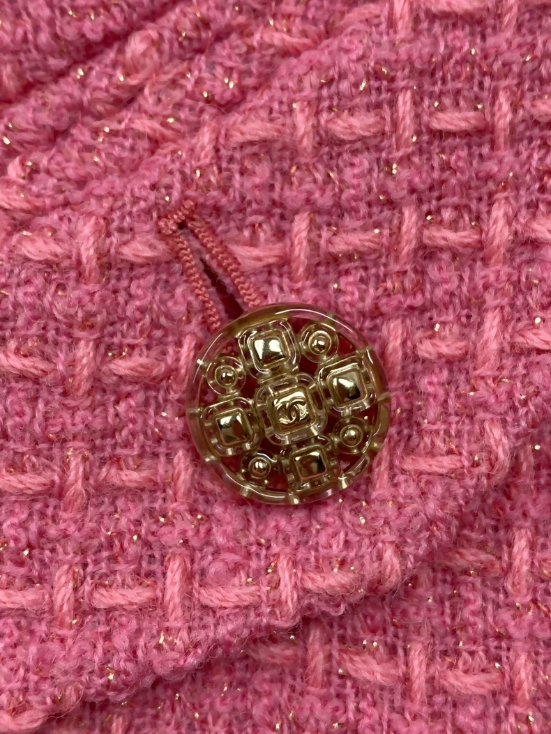 Chanel 2020 pink tweed jacket - Image 3