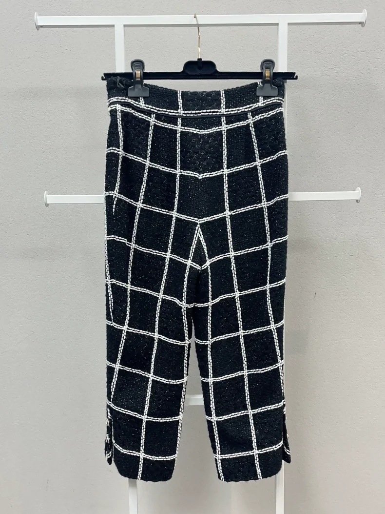 Chanel 20S Black and White tweed Pants - Image 2
