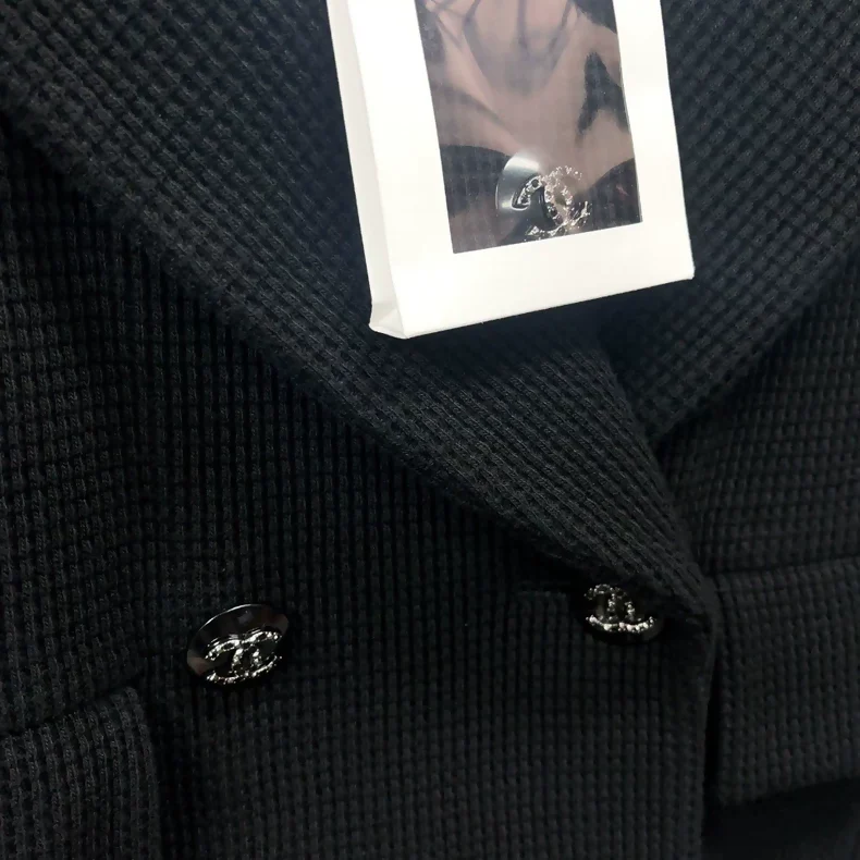 Chanel 21C black jacket - Image 3