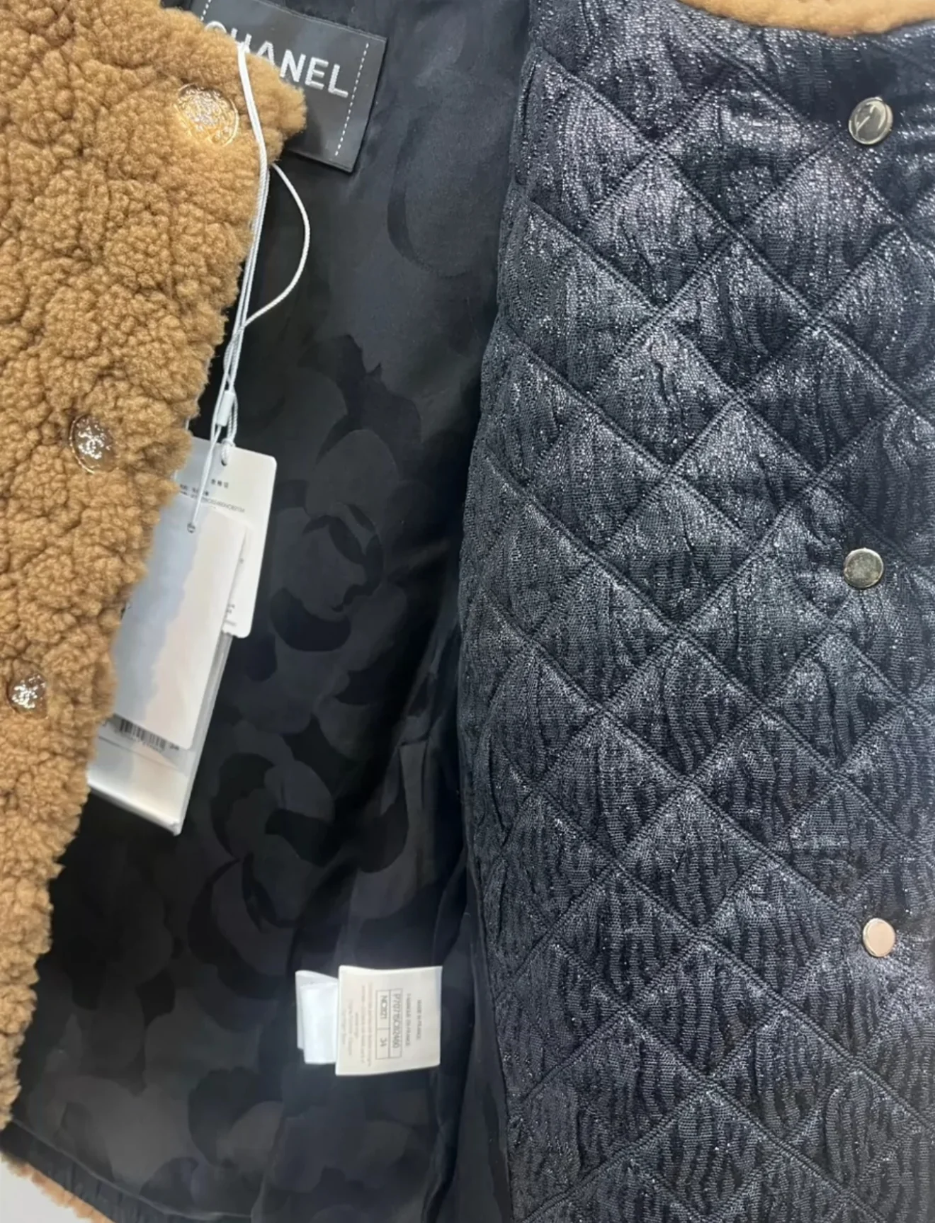 Chanel 2021 Fur Coat - Image 4