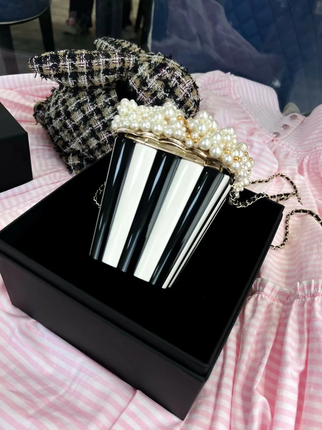 Chanel 2024 popcorn minaudière bag - Image 6