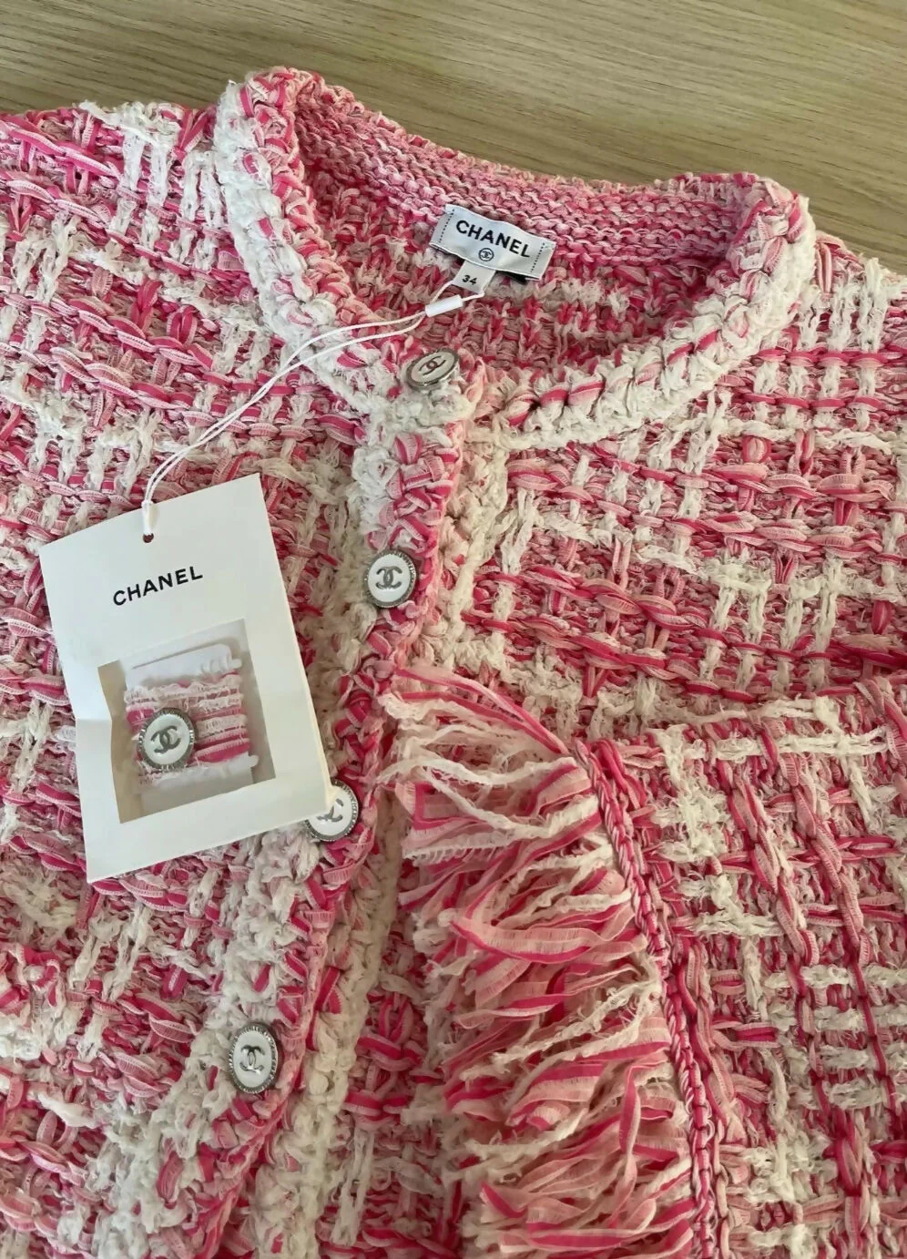 Chanel 24A Pink tweed Cardigan - Image 3