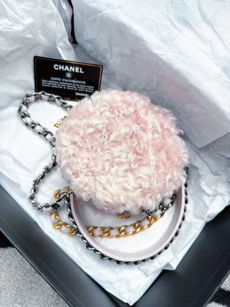 Chanel 20A 19bag Teddy pink wool round shoulder bag - Image 2