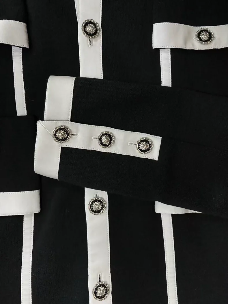 Chanel 20A black and white jacket - Image 3