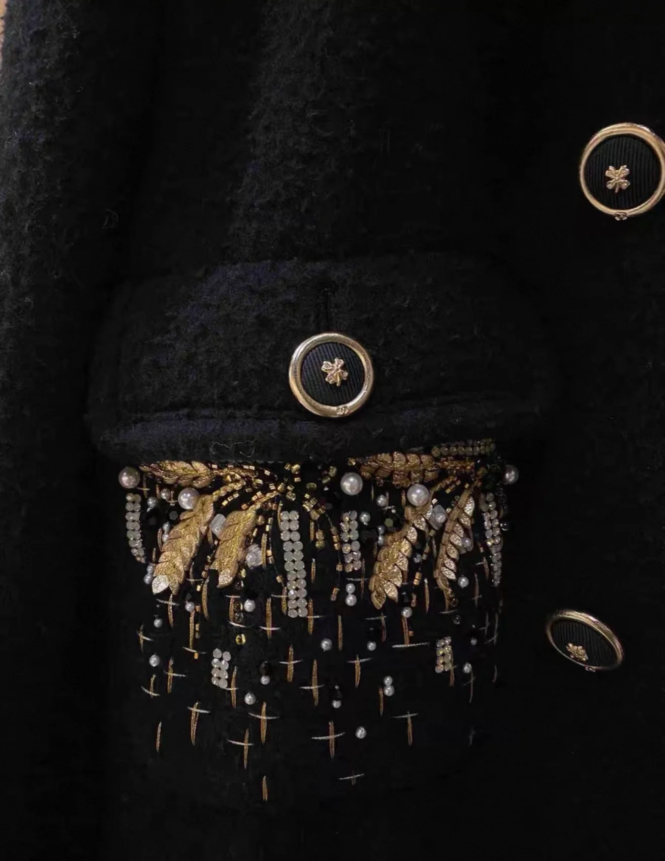 Chanel 20A black coat with gold embroidery details 38FR - Image 3
