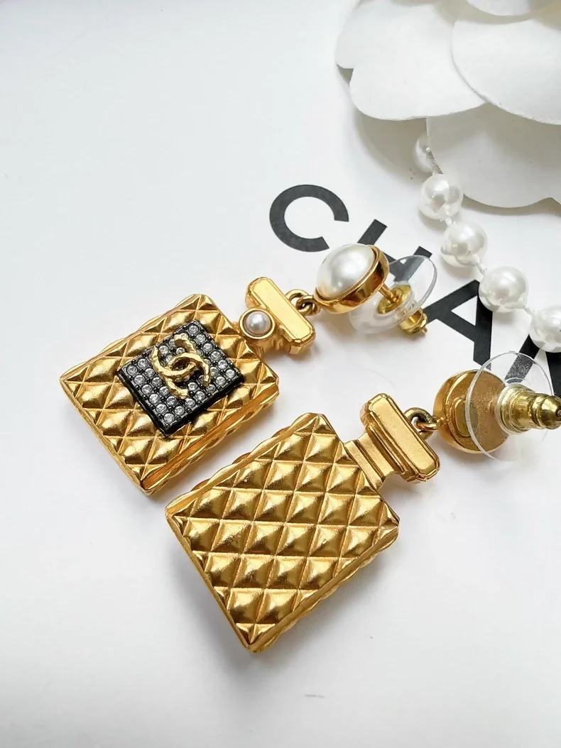 Chanel 20A Pearl Perfume Bottle Earrings - Image 2