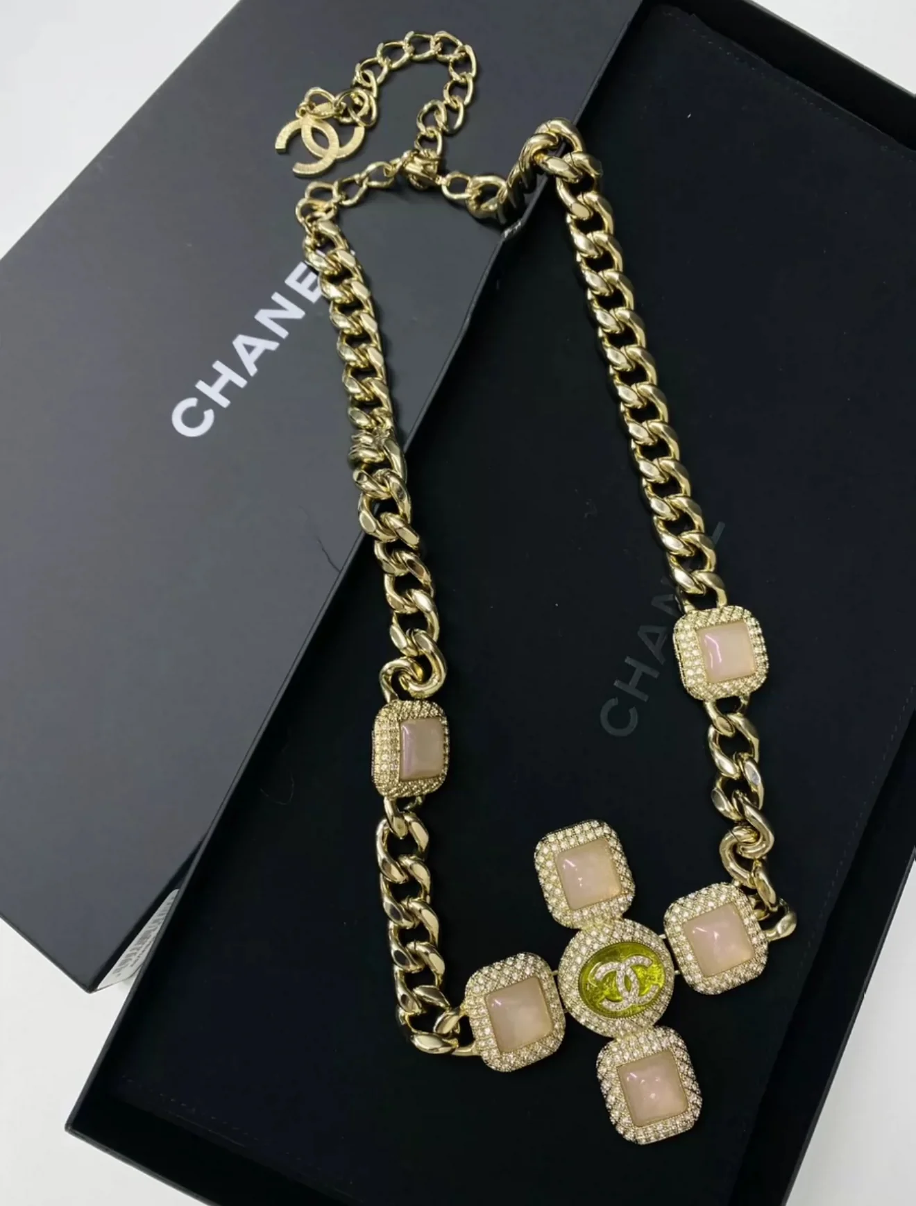 Chanel 20A pink glass cross full diamond waist chain - Image 5