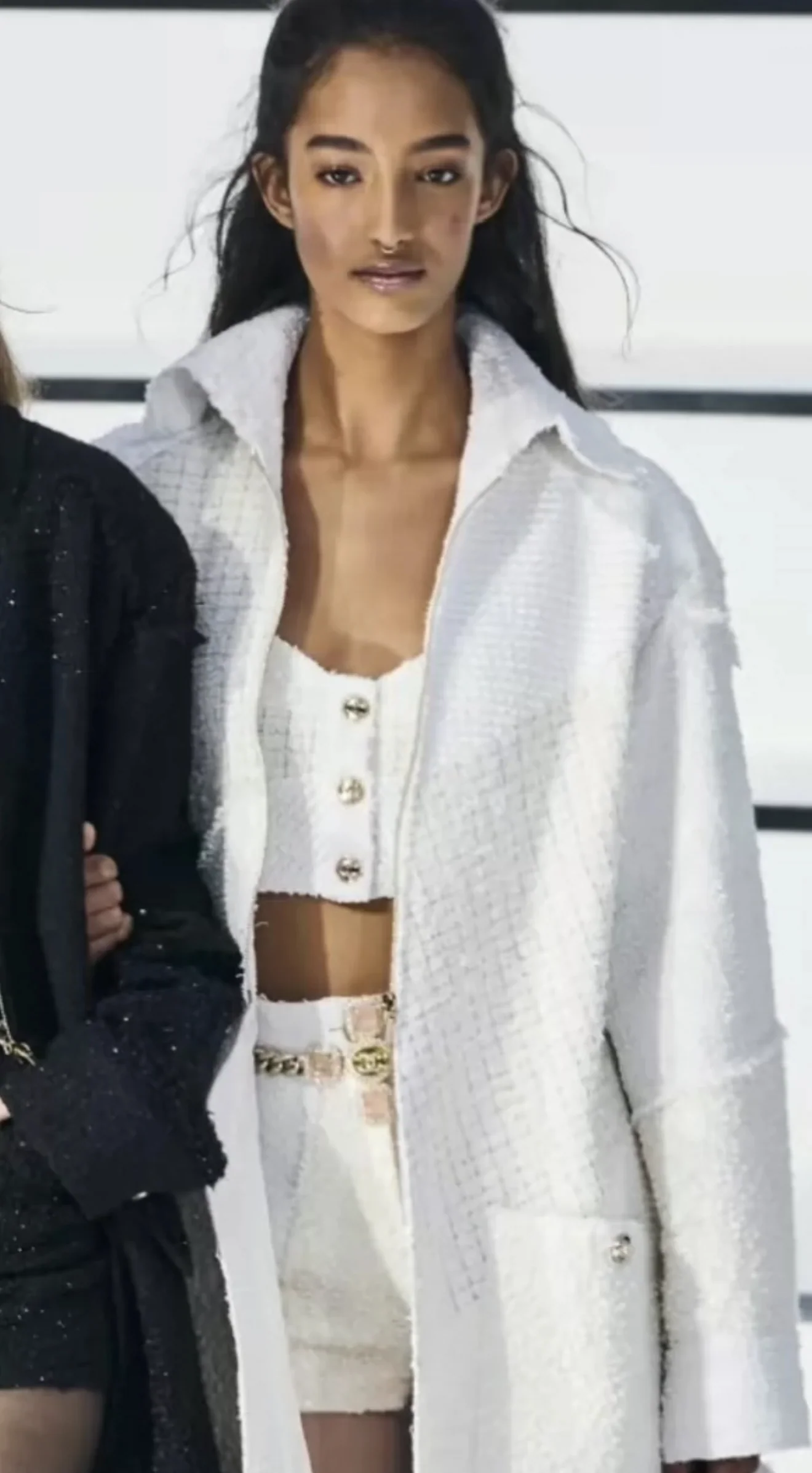 Chanel 20A pink glass cross full diamond waist chain - Image 6