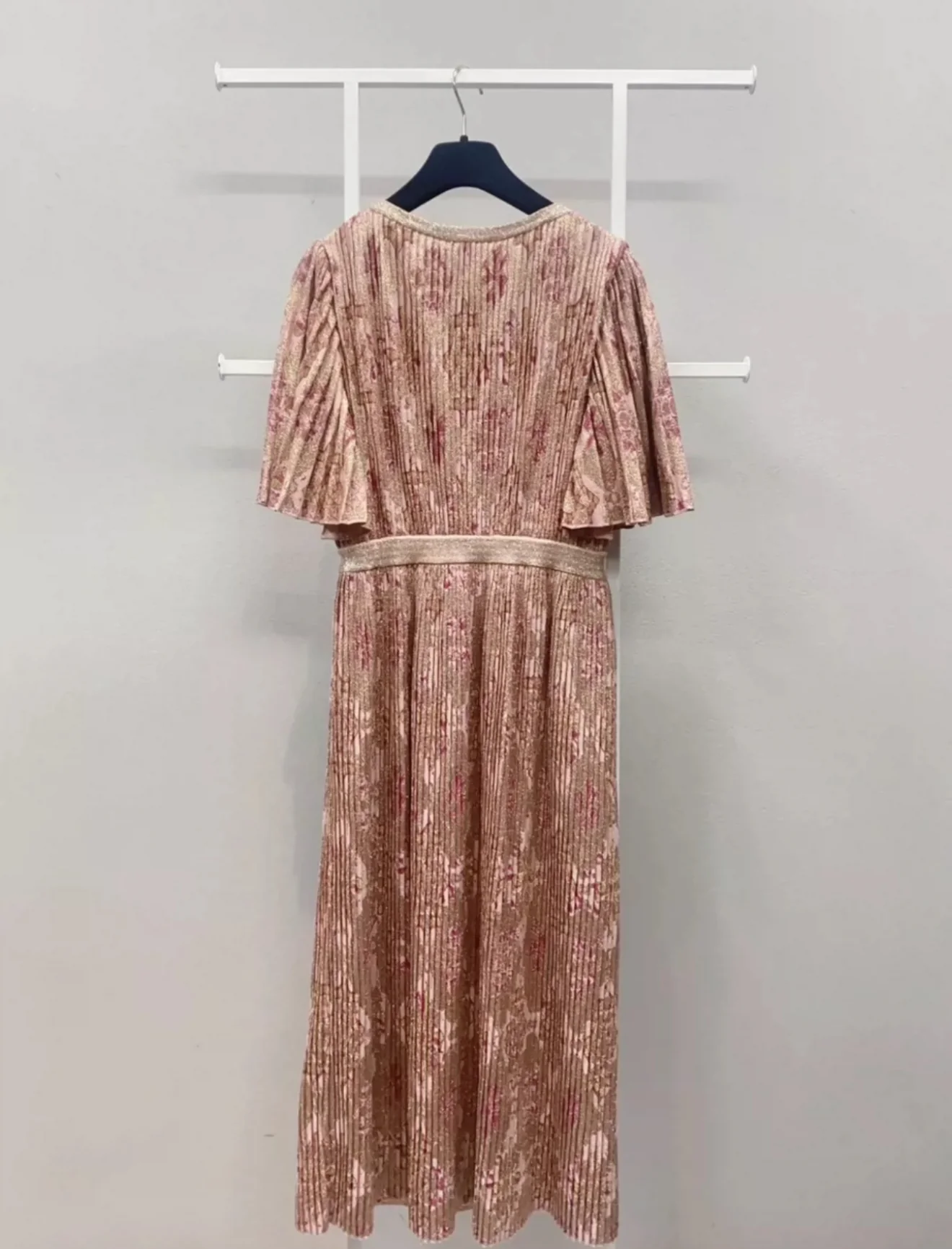 Chanel 20A Pink & Gold Viscose Dress - Image 2