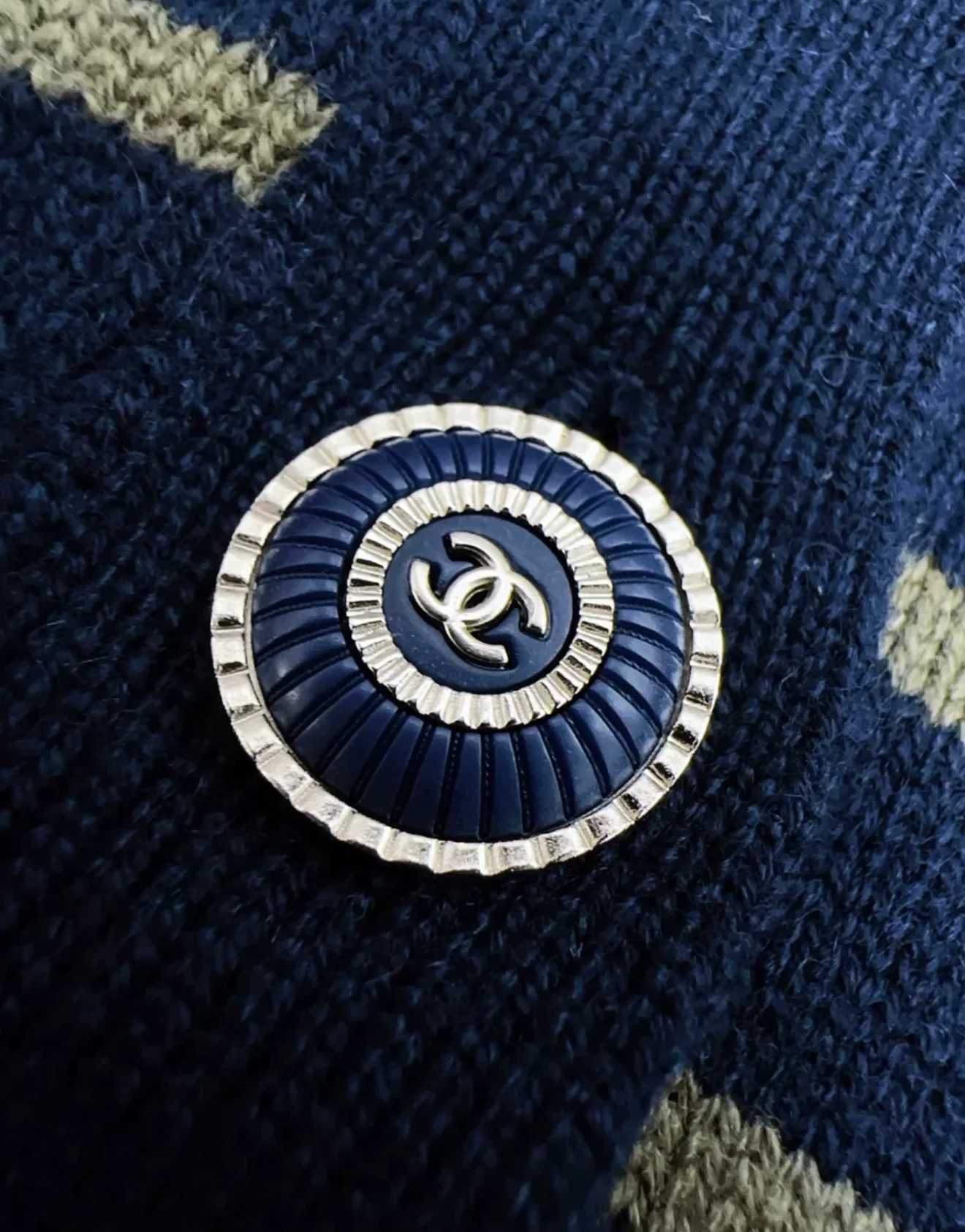 Chanel 20C Station Navy Blue Patched Striped Knitted Cardigan Jacket - Image 4