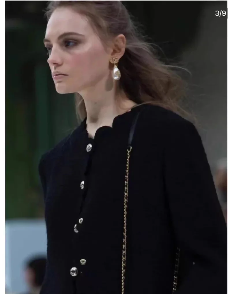 Chanel 20k black tweed jacket - Image 6