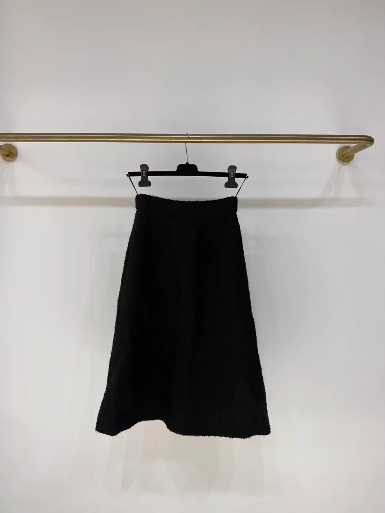 Chanel 20K Black Tweed Midi Skirt with Gold Buttons - Image 3