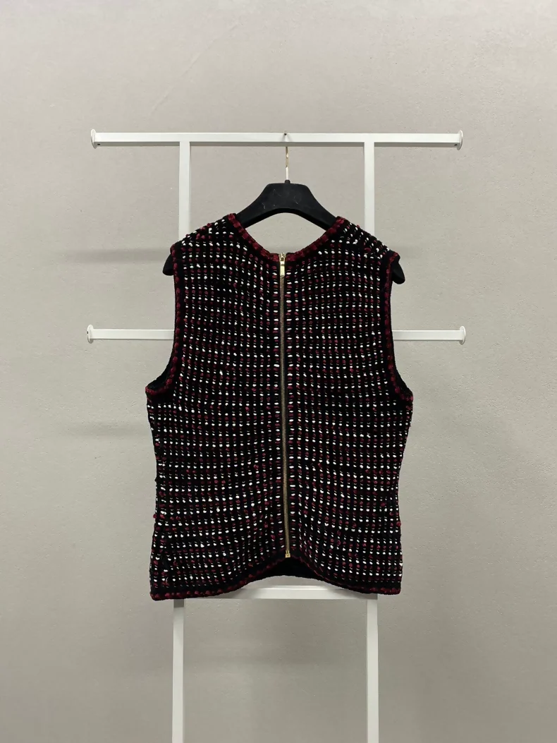 Chanel 20K tweed vest - Image 2
