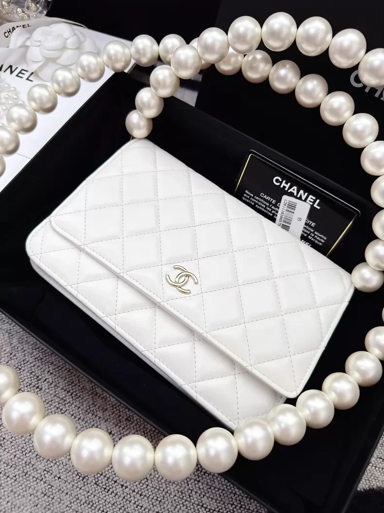 Chanel 20k ecru gold pearl chain WOC shoulder bag - Image 2