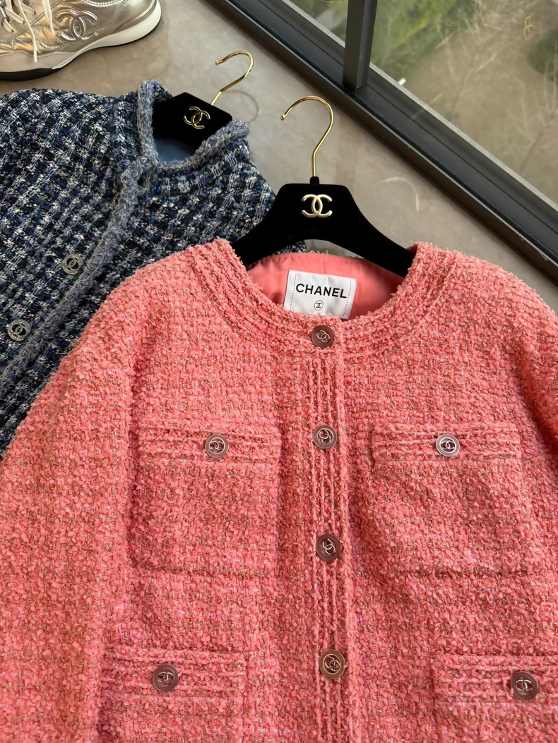 Chanel 20p orange tweed set - Image 2