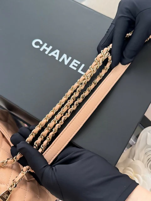 Chanel (21) Coco Handle Mini Flag Bag - Image 7