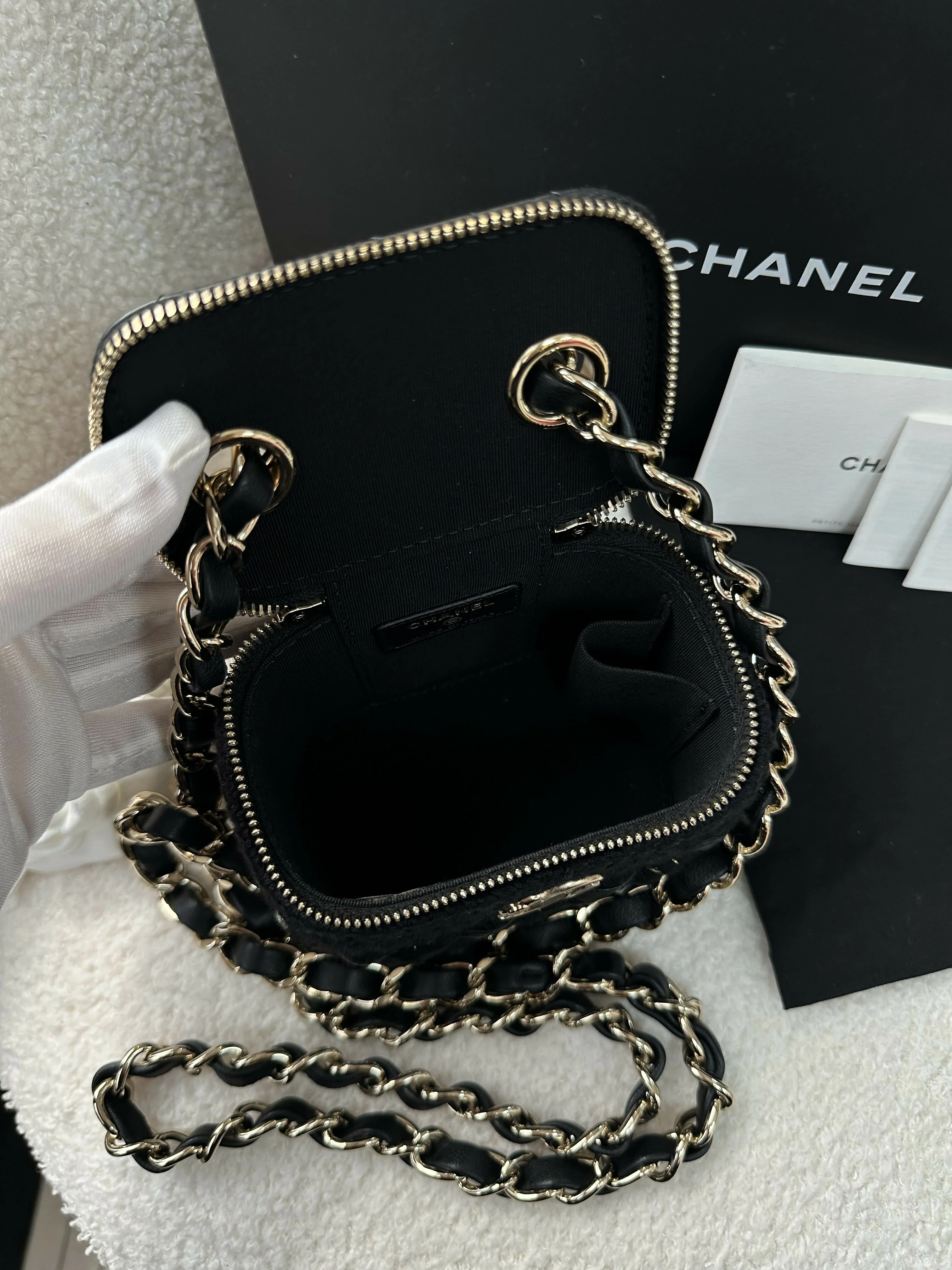 Chanel (21) Mini Vanity Case - Image 7