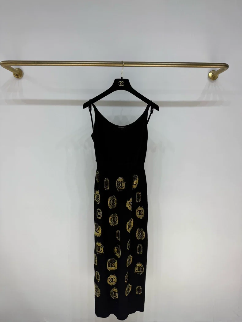 Chanel 21A black & gold cashmere dress