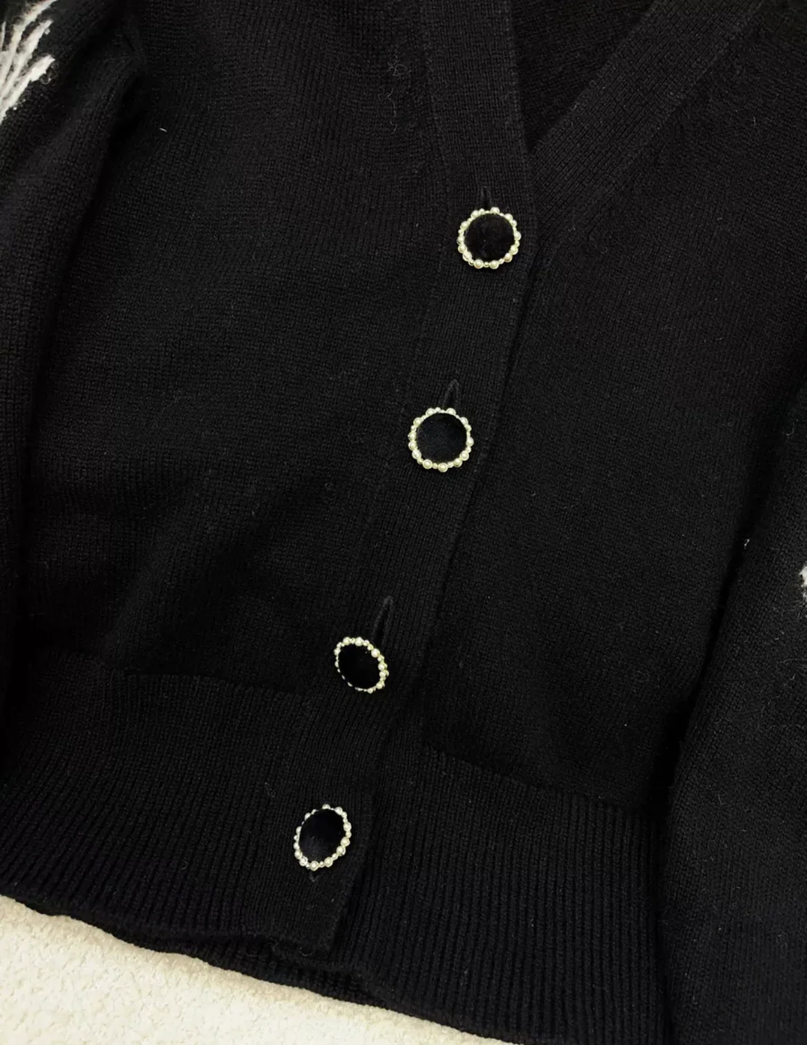 CHANEL 21A CASHMERE/ SILK Cardigan size 38 - Image 3