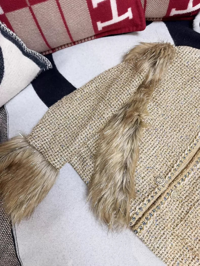 Chanel 21A Gold Fur Coat - Image 4