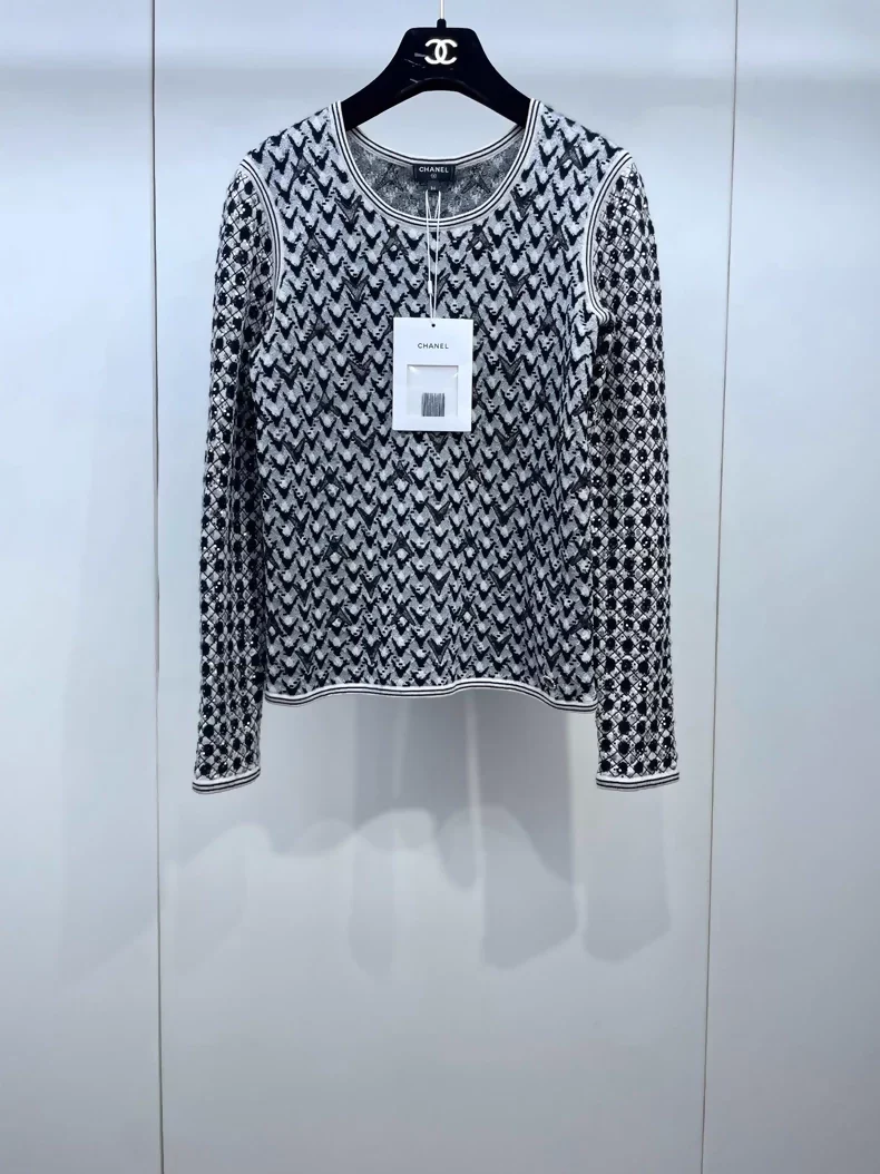 Chanel 21A Black Silver Sequin Knit Top