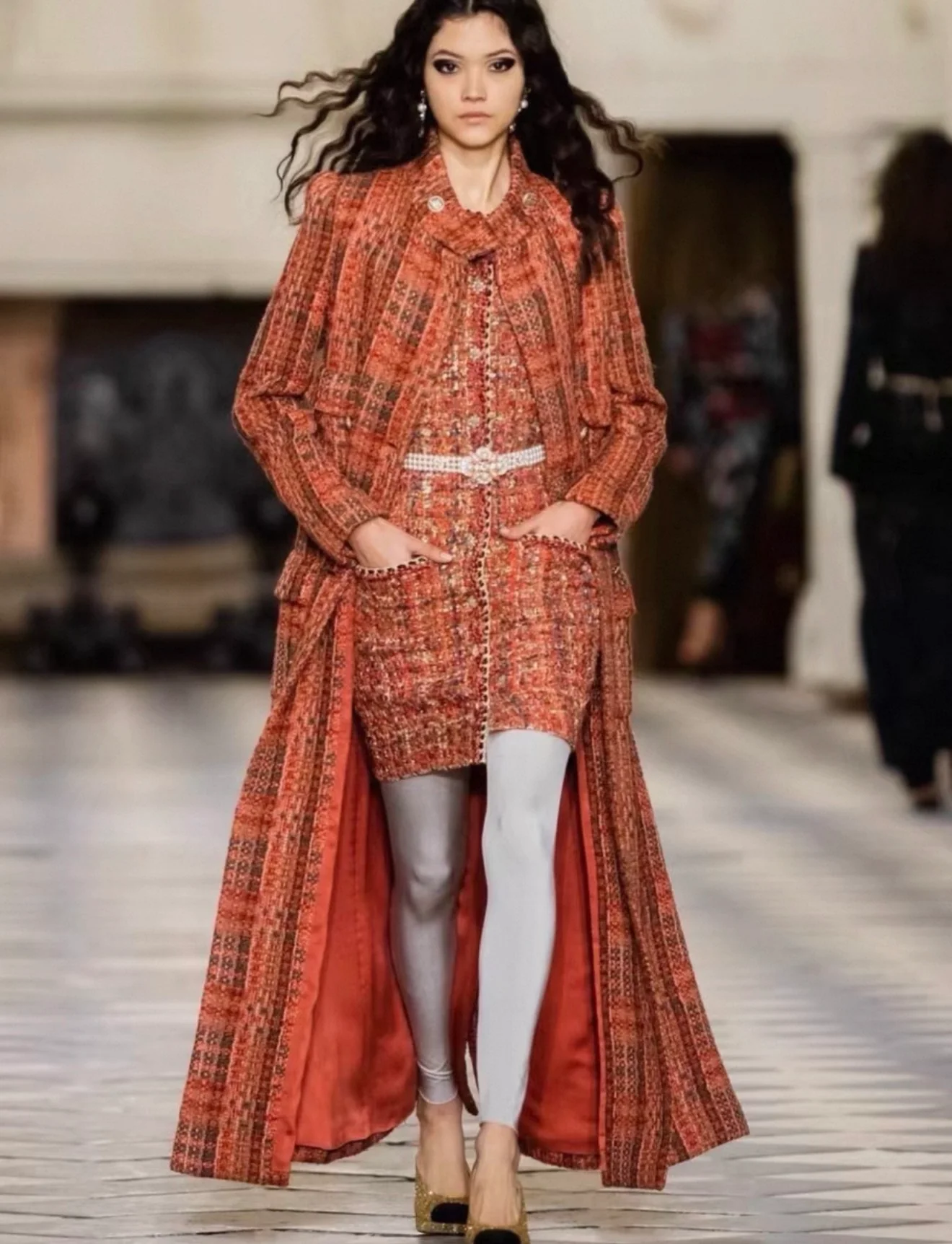 Chanel 21A orange tweed vest - Image 3