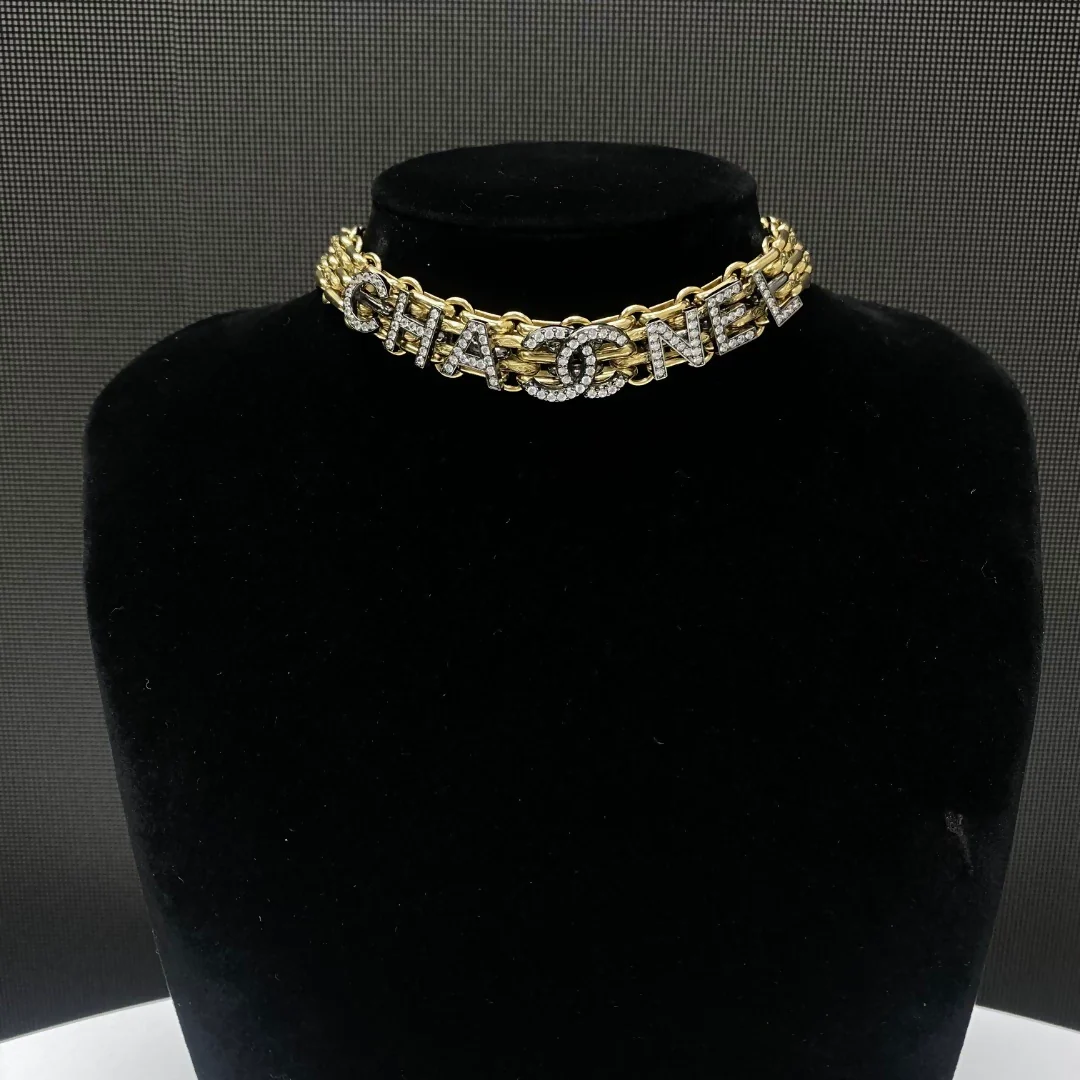 Chanel 21A rhinestone letter chain necklace - Image 3