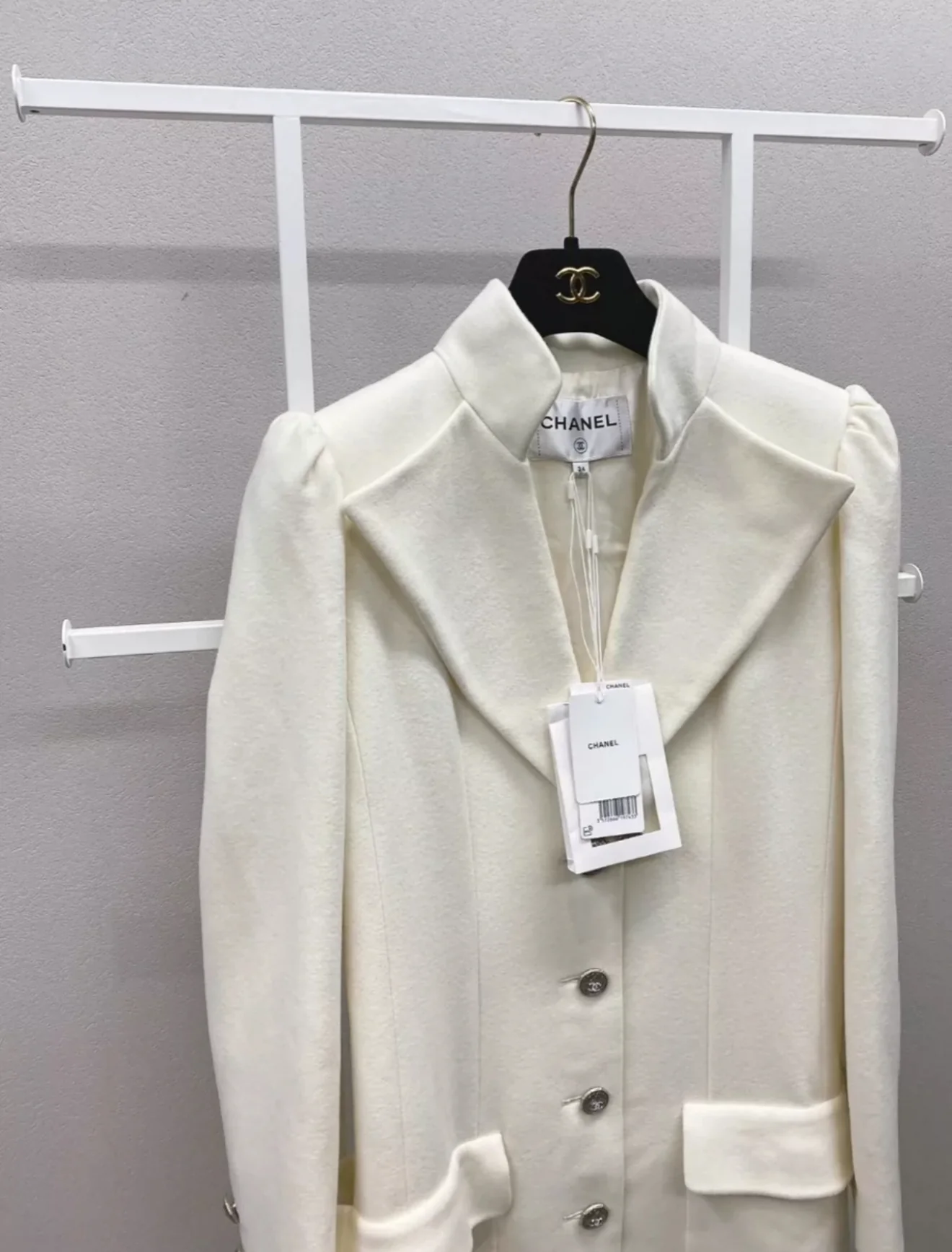 Chanel 21A Wool, Cashmere Ecru Coat - Image 3