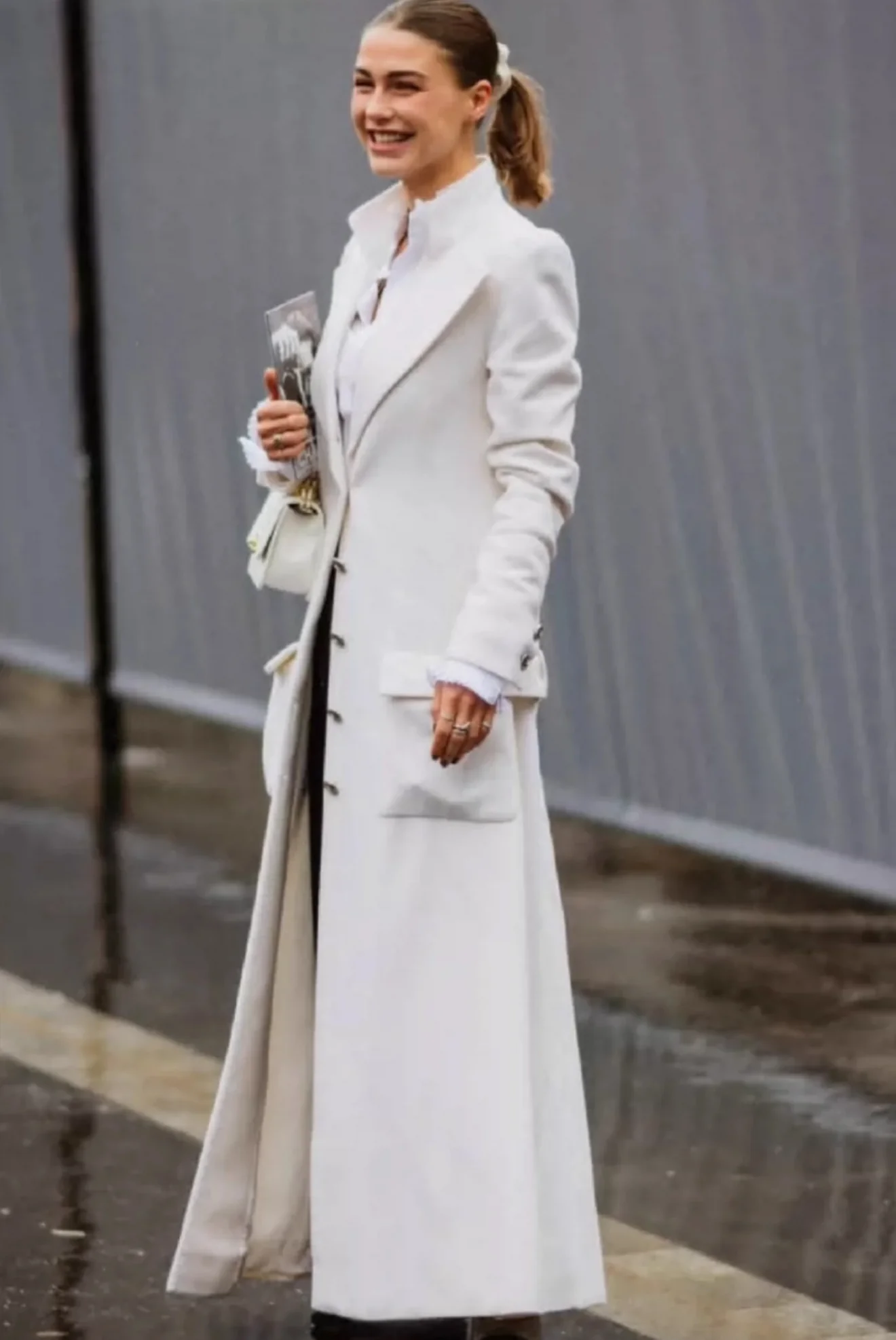 Chanel 21A Wool, Cashmere Ecru Coat - Image 6