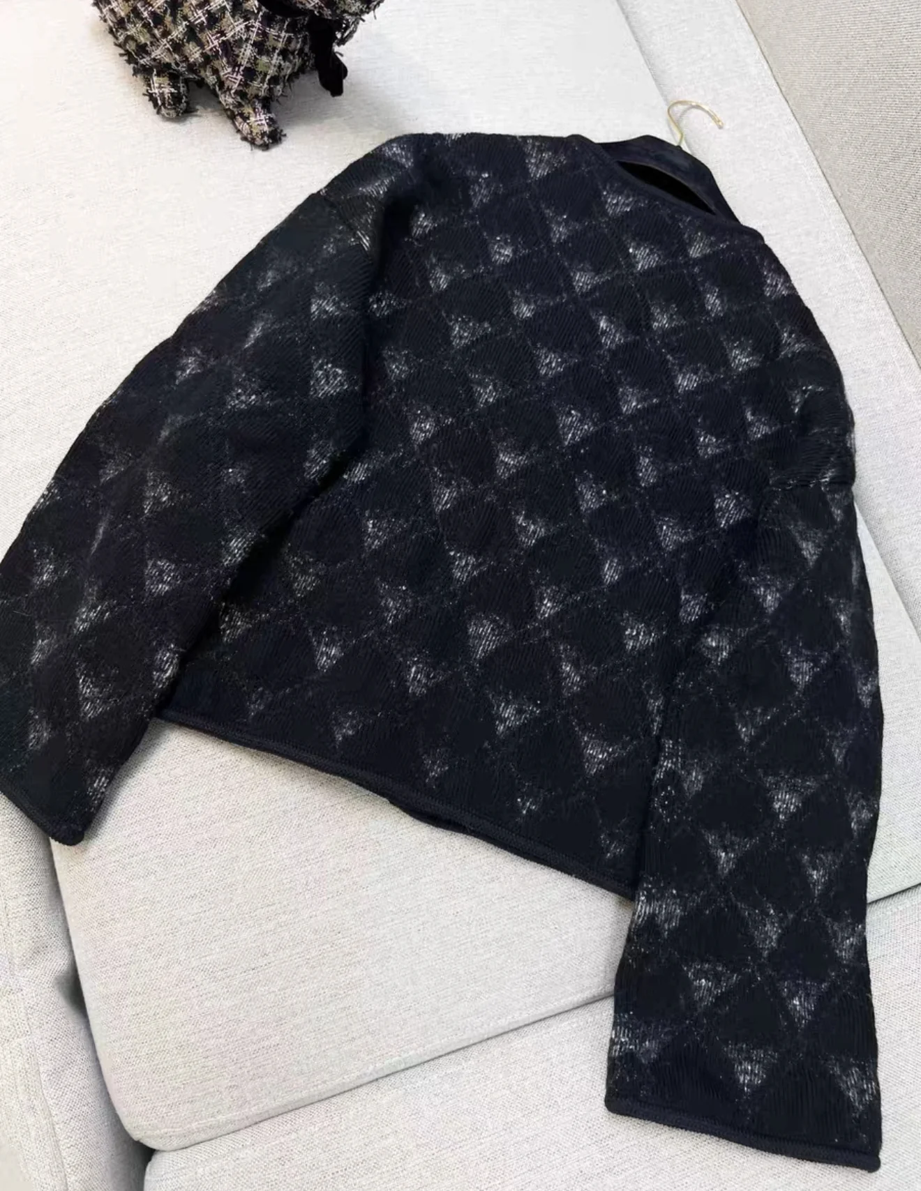 Chanel 21B Black & Gray Jacket - Image 5