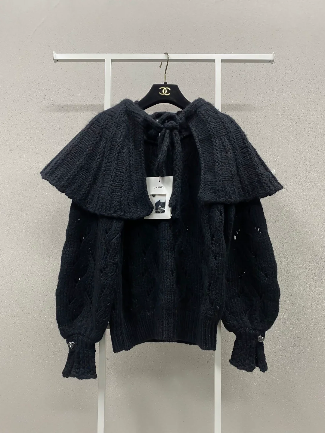 Chanel 21B black cape knitted pullover top
