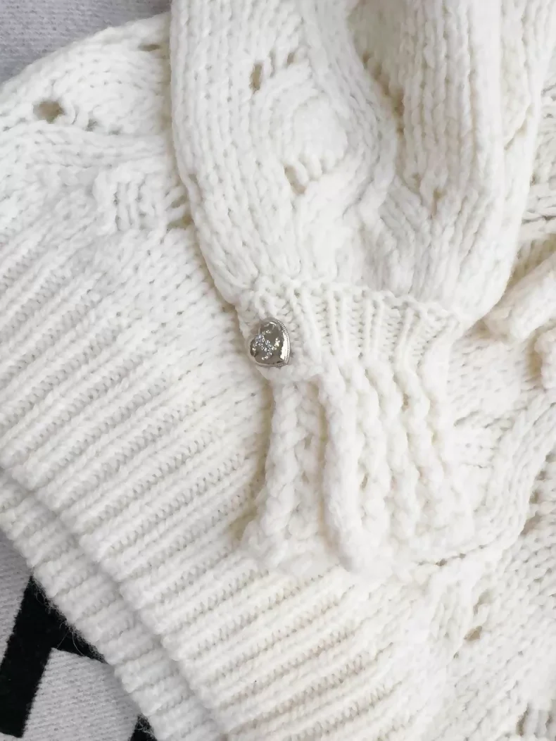 Chanel 21B White Bow Tie Cape Sweater with Heart-Button - Image 4