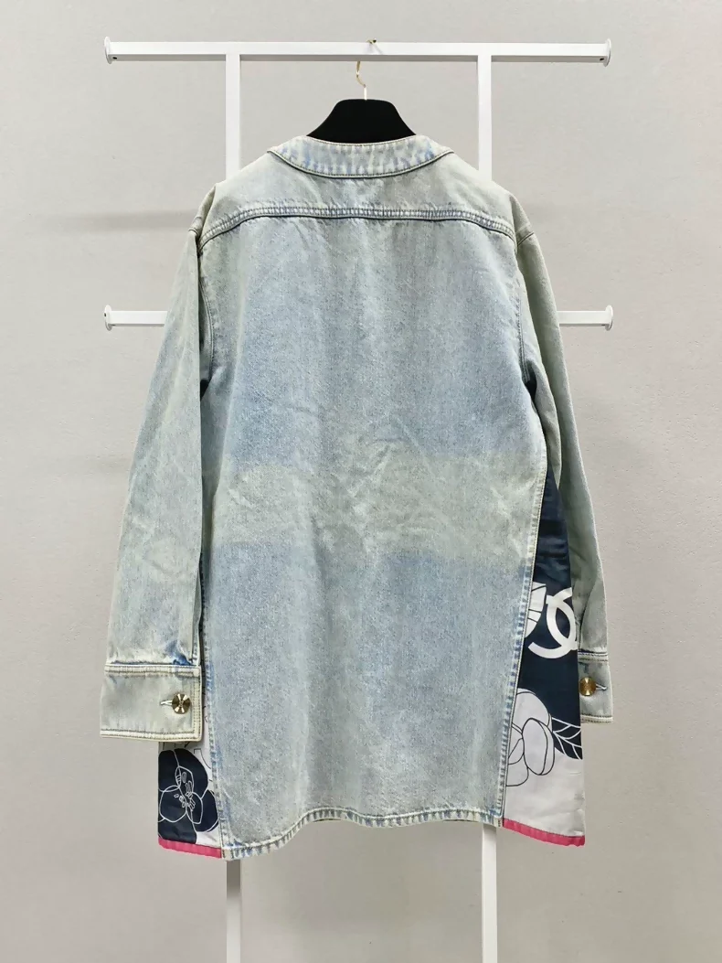 Chanel 21C denim jacket - Image 2
