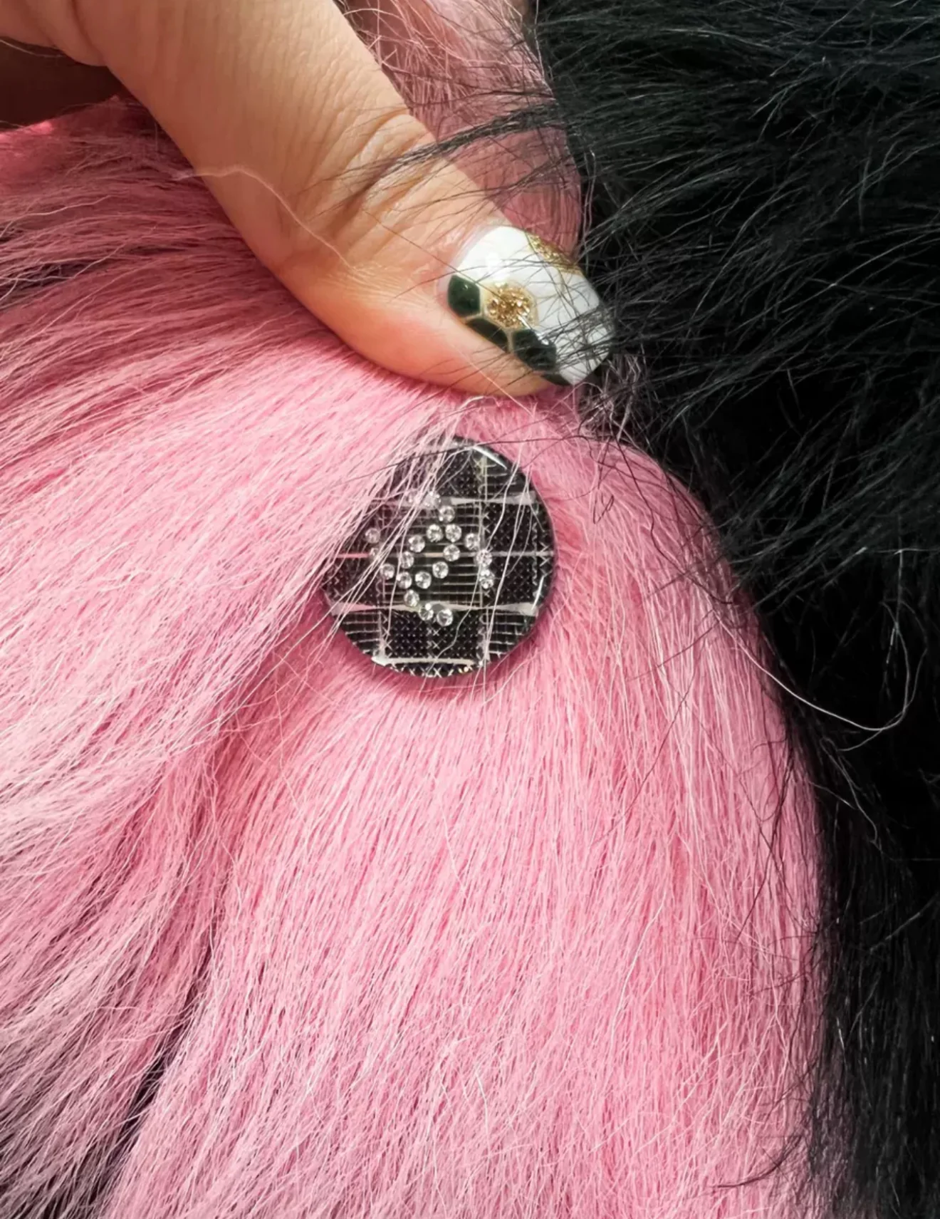 Chanel 21k black & pink fur vest size 38 - Image 4