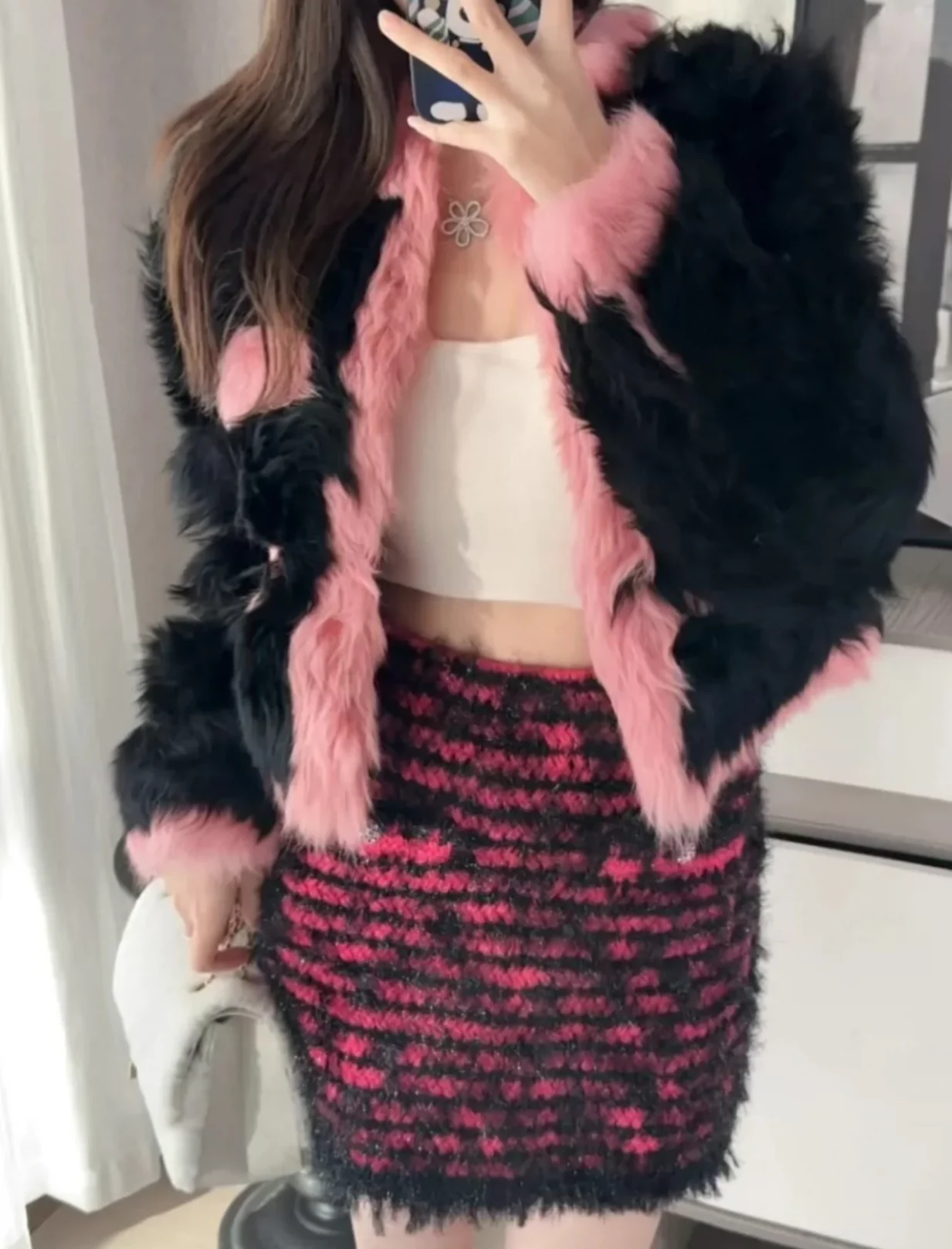 Chanel 21K Fuchsia & Black Skirt - Image 6
