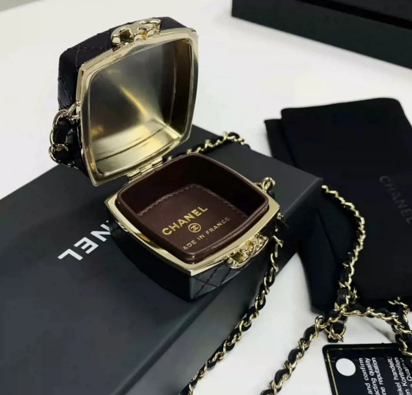 Chanel 21K Mini Box chain Bag - Image 2