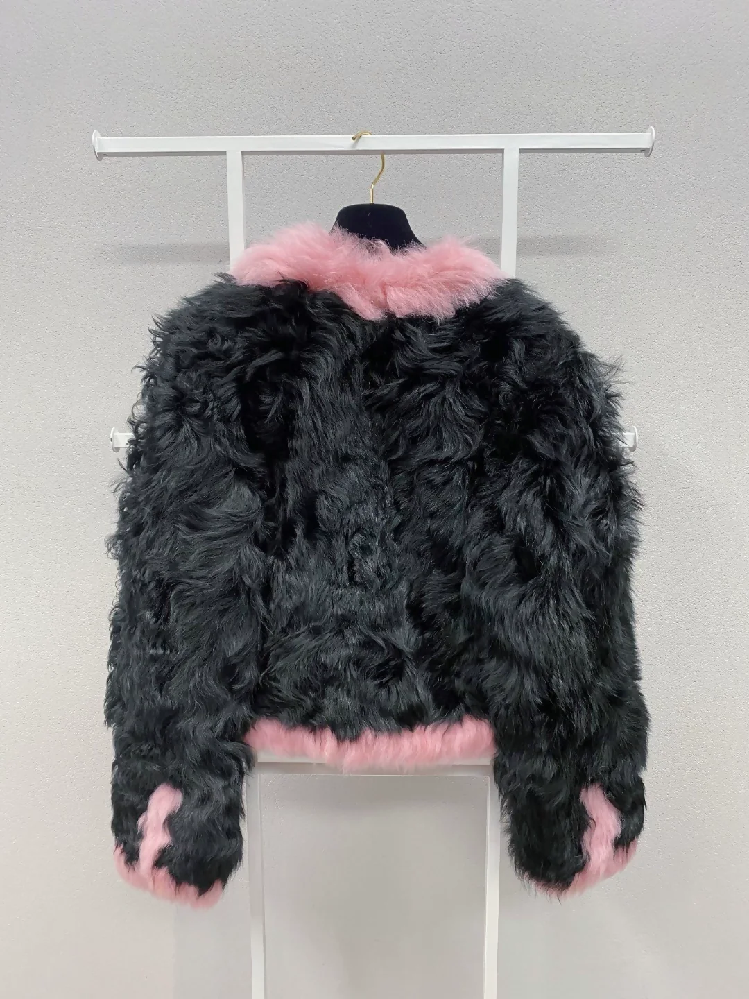 Chanel 21K pink black fur jacket - Image 2