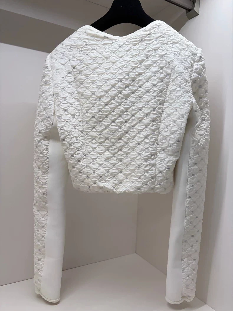 Chanel 21N ecru white Embroidered Lambswool Jacket - Image 6