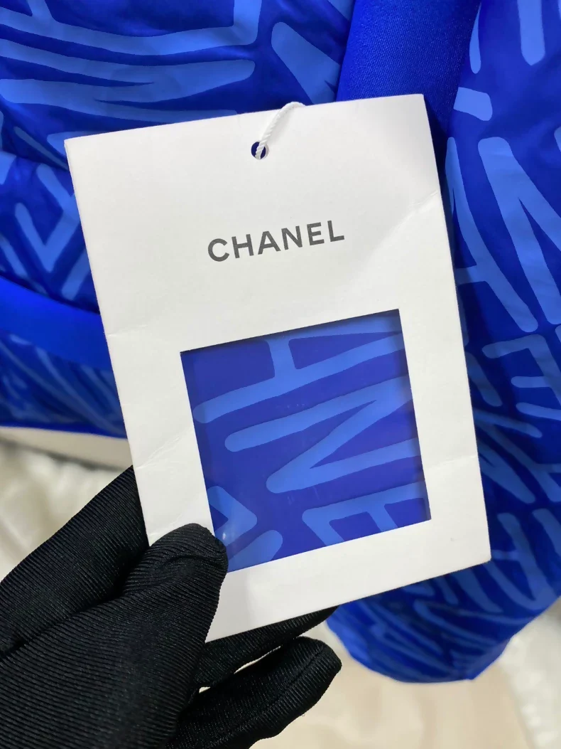 Chanel 21N Ski Series Royal Blue Letter Print Hooded Jacket - Image 3