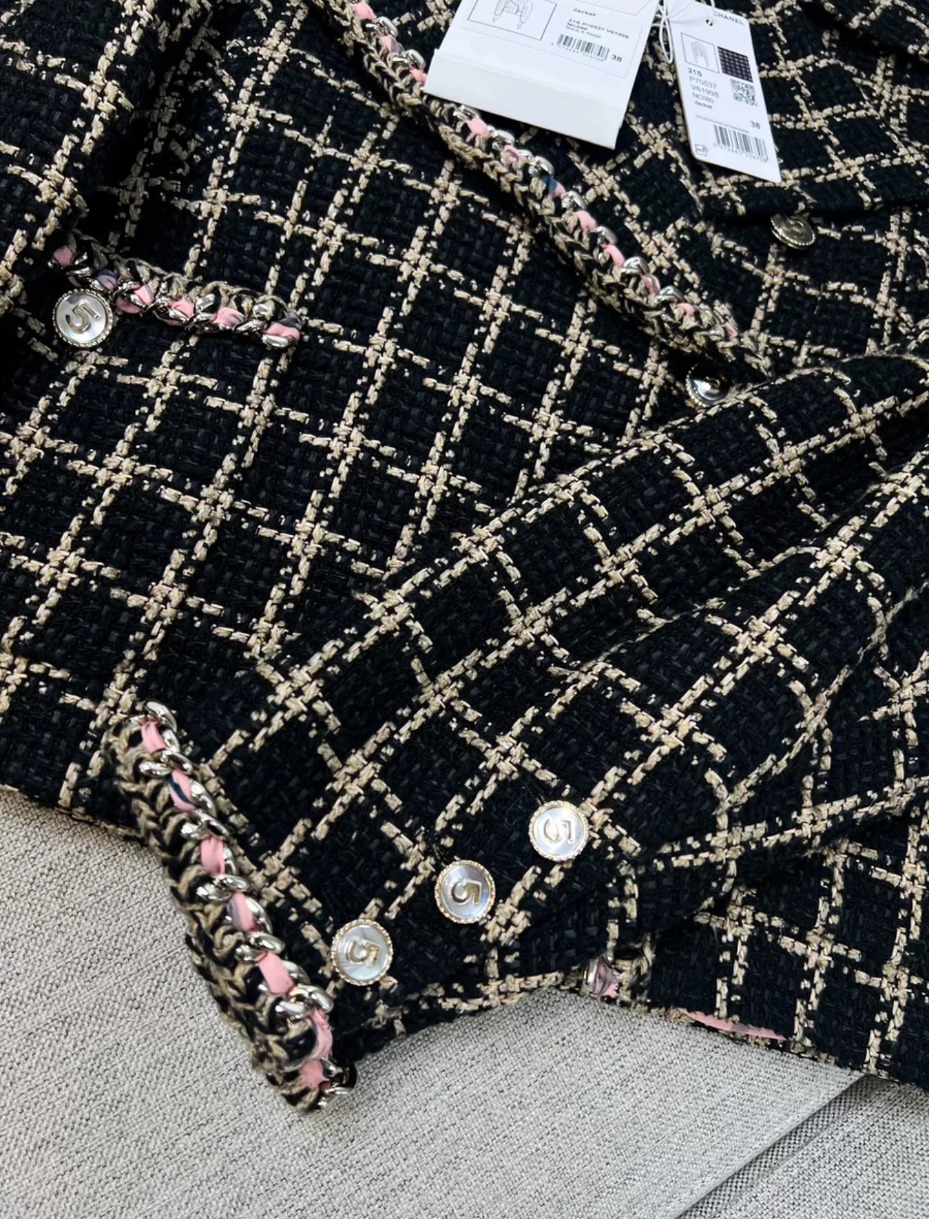 Chanel 21S Black & Beige jacket - Image 5