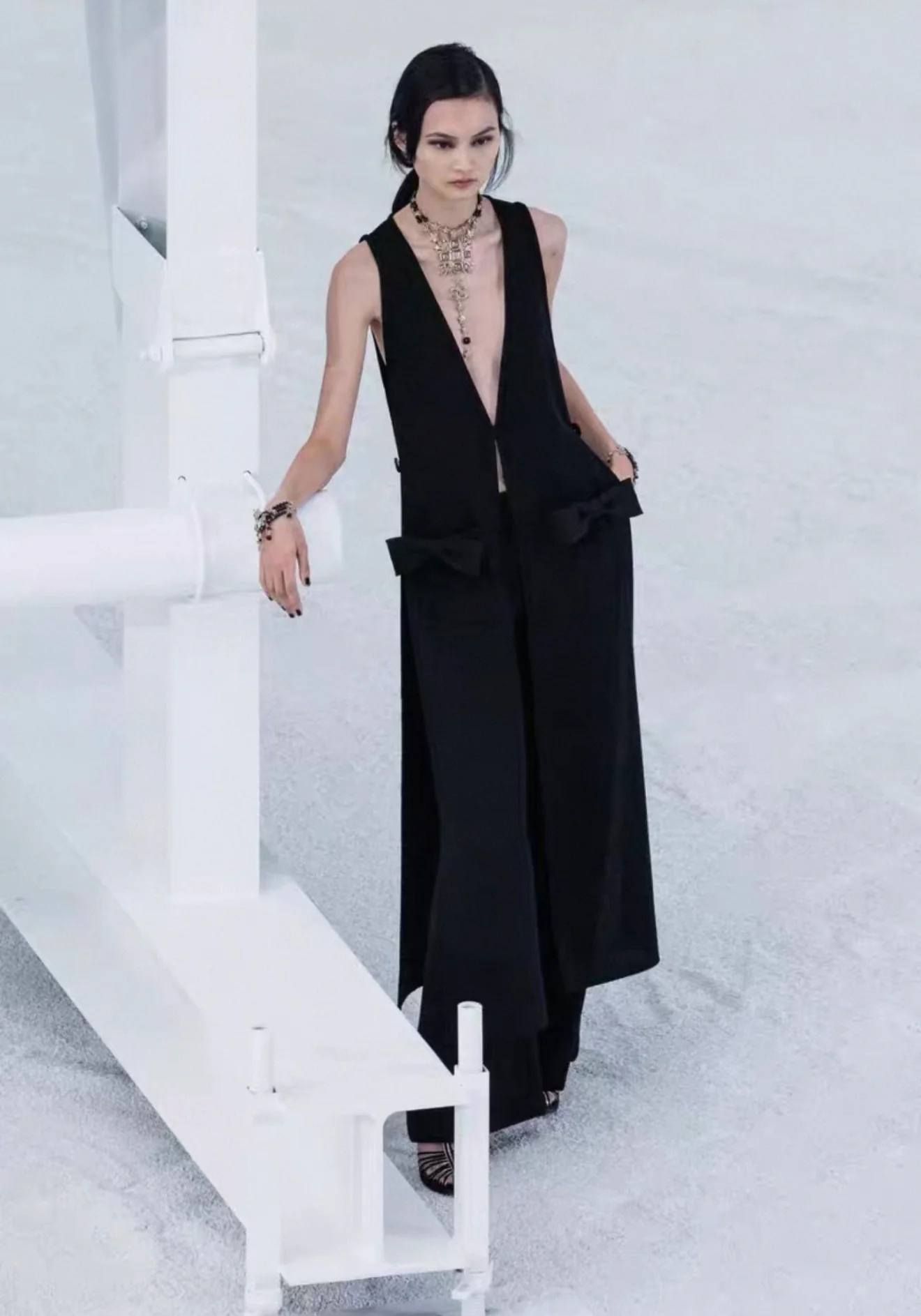 Chanel 21S black long tunic - Image 2