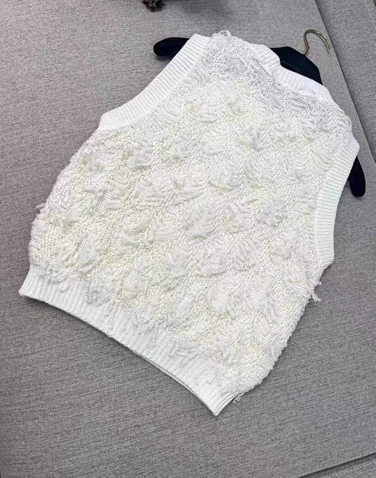 Chanel 21S ecru tweed cardigan - Image 5